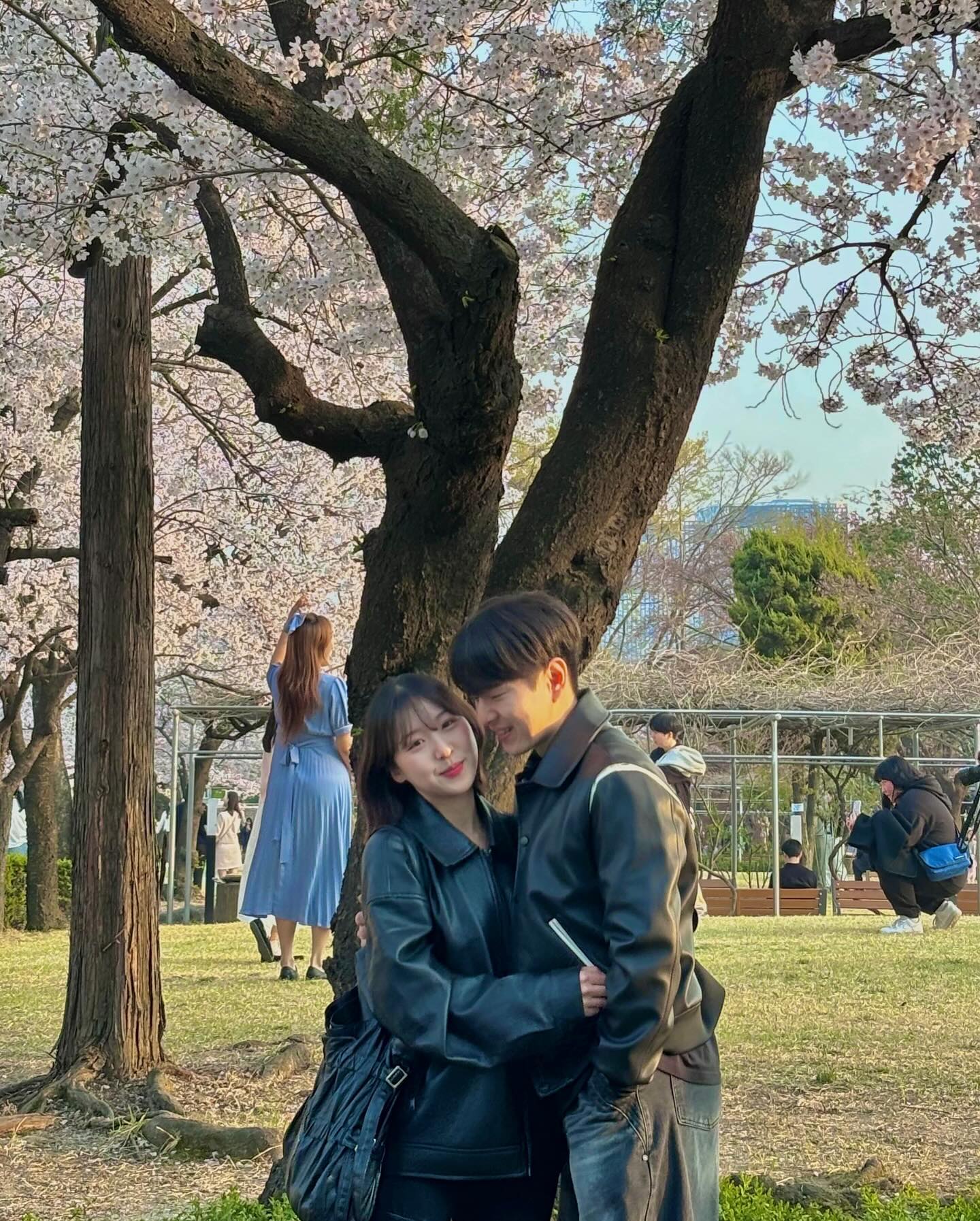 우리의 첫 벚꽃 🌸🤍