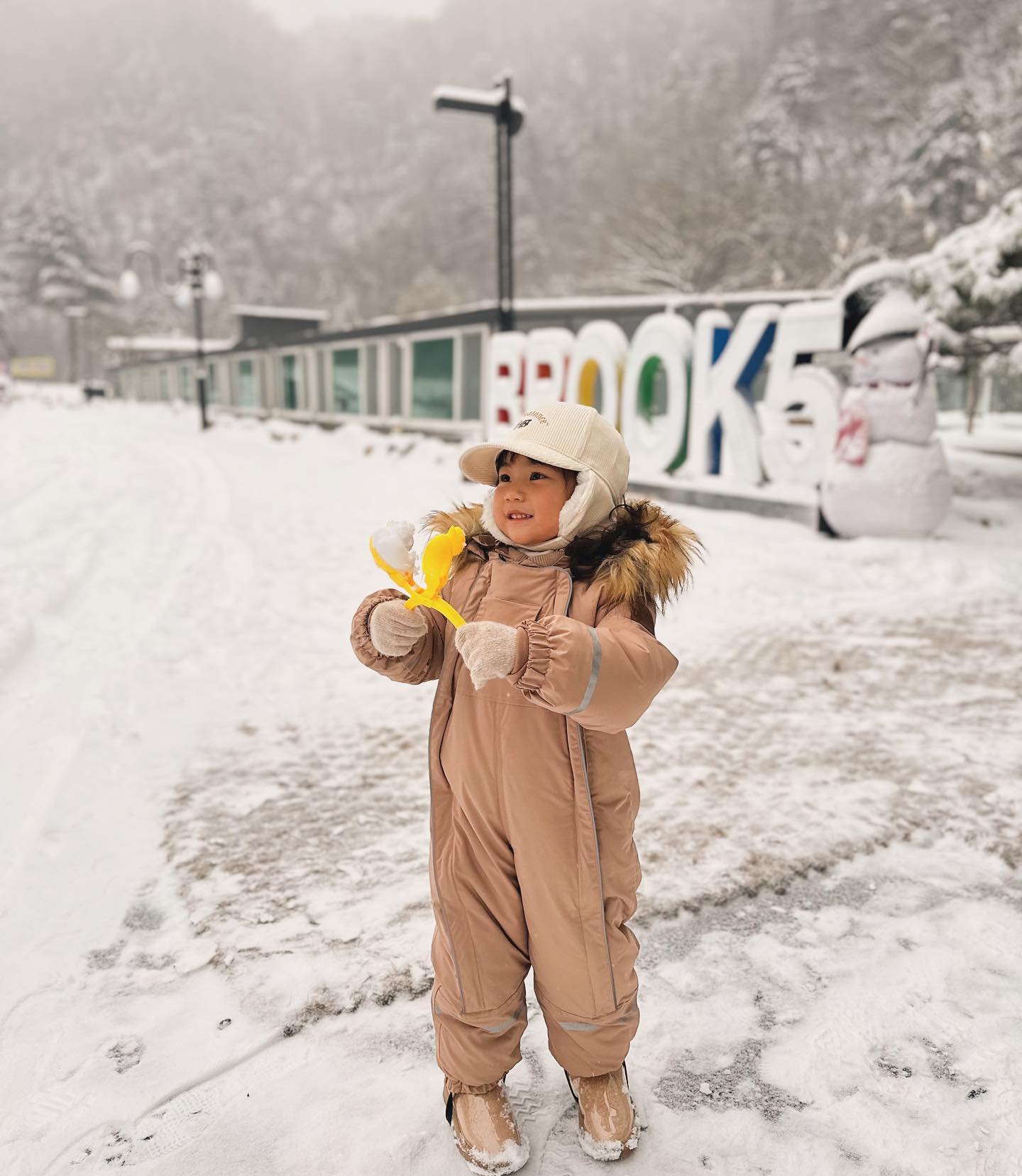 자고일어나니 겨울왕국
너무 예쁜 💛 가을 하늘 💛
그치만 잘때가 제일 예뻐 🤣❤️