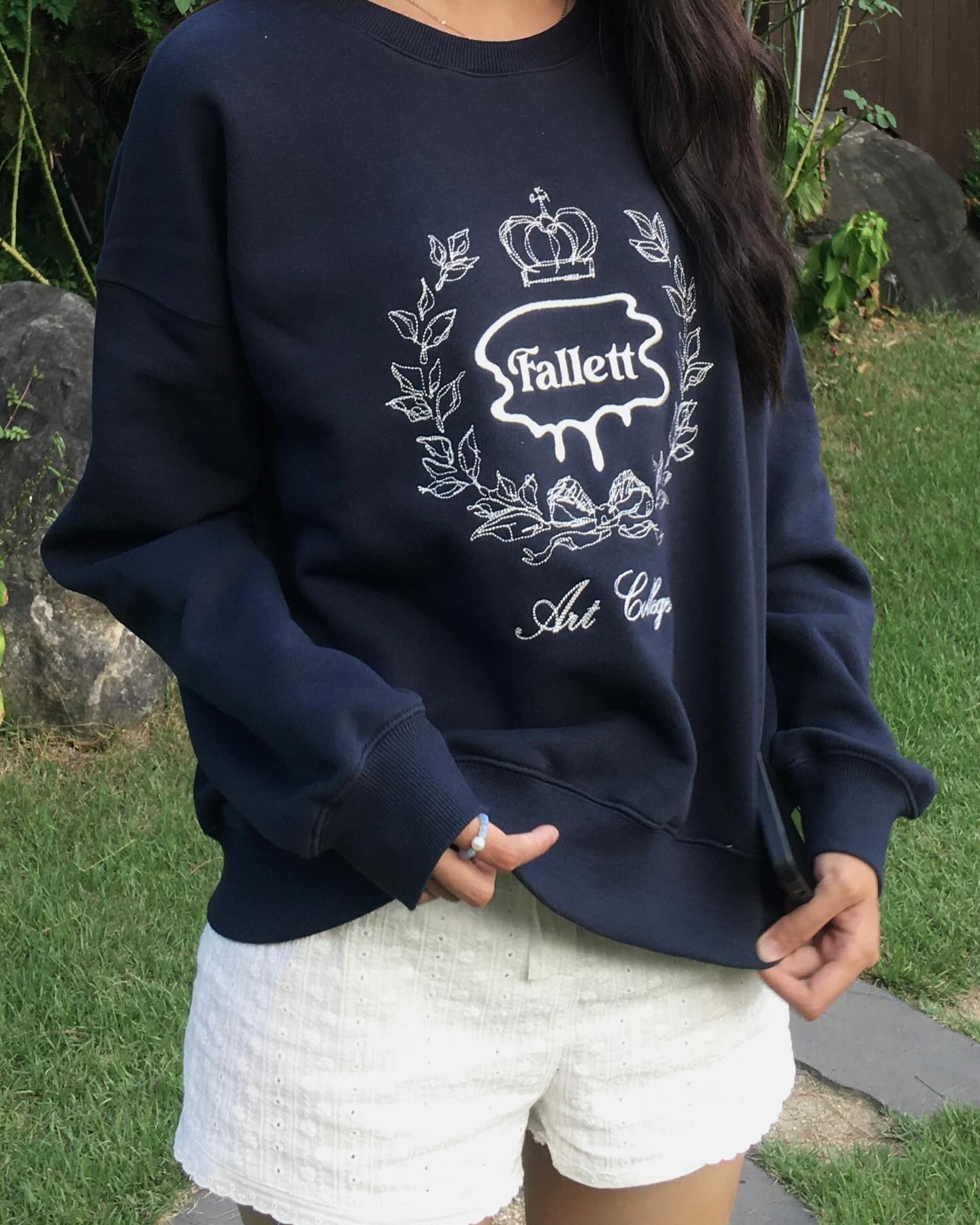 fallett_official
#FALLETT #팔렛 #팔렛OOTD #팔렛코디 #팔렛맨투맨
