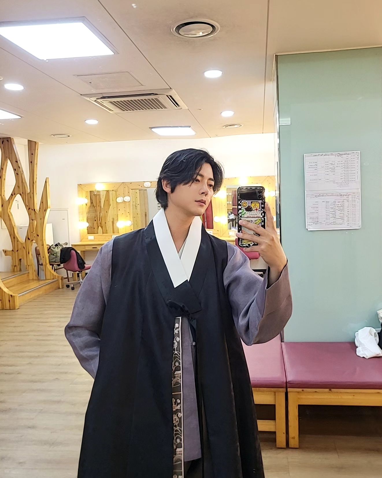 부산 위대한유산 50주년
한복쇼🎎
.
부산에 가서 맛있는것도 먹고
멋진 한복도 입어보고! 행복했던 촬영📸
가끔은 서울촬영보다 지방촬영이 끌린다니까!😁