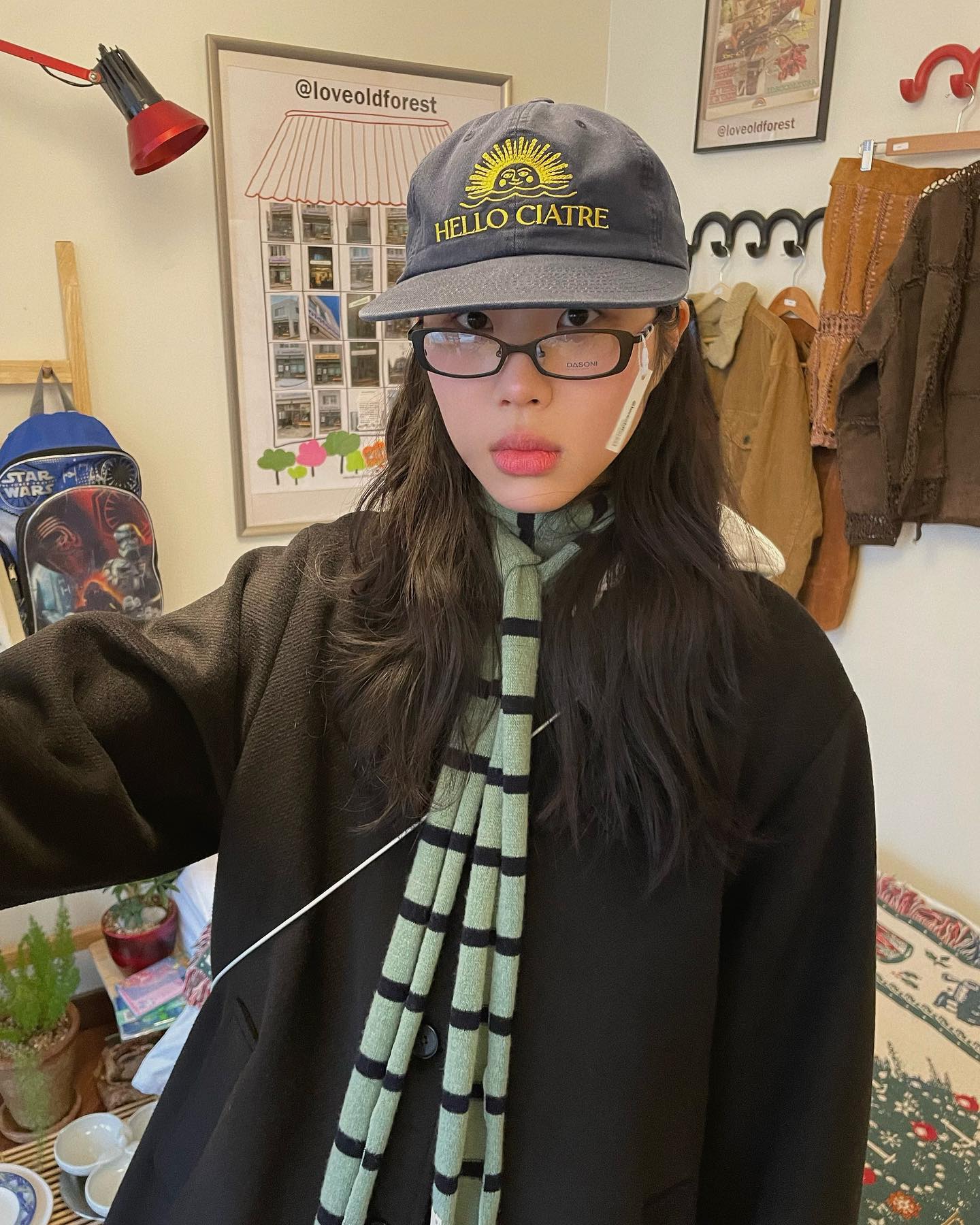 •..•

#오래된숲 #빈티지안경 #데일리 #모자 #맞팔 #좋아요반사 #daily #vintage #follow #likesforlike #성수