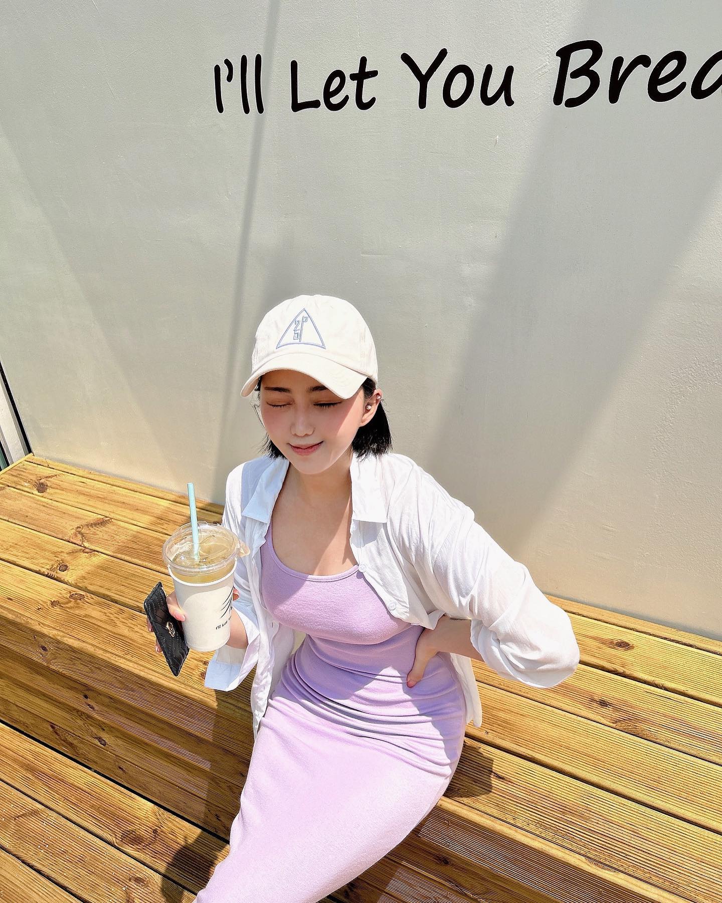 💜

⠀ 
#패션계정맞팔 #볼캡코디 #볼캡추천 #모자코디 #마실룩 #롱원피스코디 #키작녀코디 #여자여름코디 #여자봄코디 #스트릿룩 #카페추천 #양재카페 #양재시민의숲카페