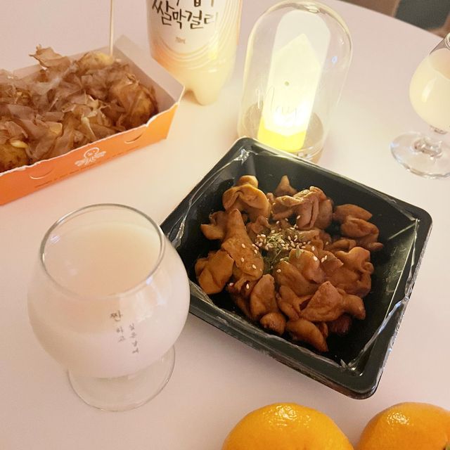 이제이 on Instagram: "#협찬 최근 다녀온 가족여행과 집들이! 그리고 저녁 밥상까지 책임져준 #한잔애 #직화불곱창구이 🥓🥩 곱창으로만 꽉 채운 중량! 매콤한 불맛을 입은 곱창구이 리얼 직