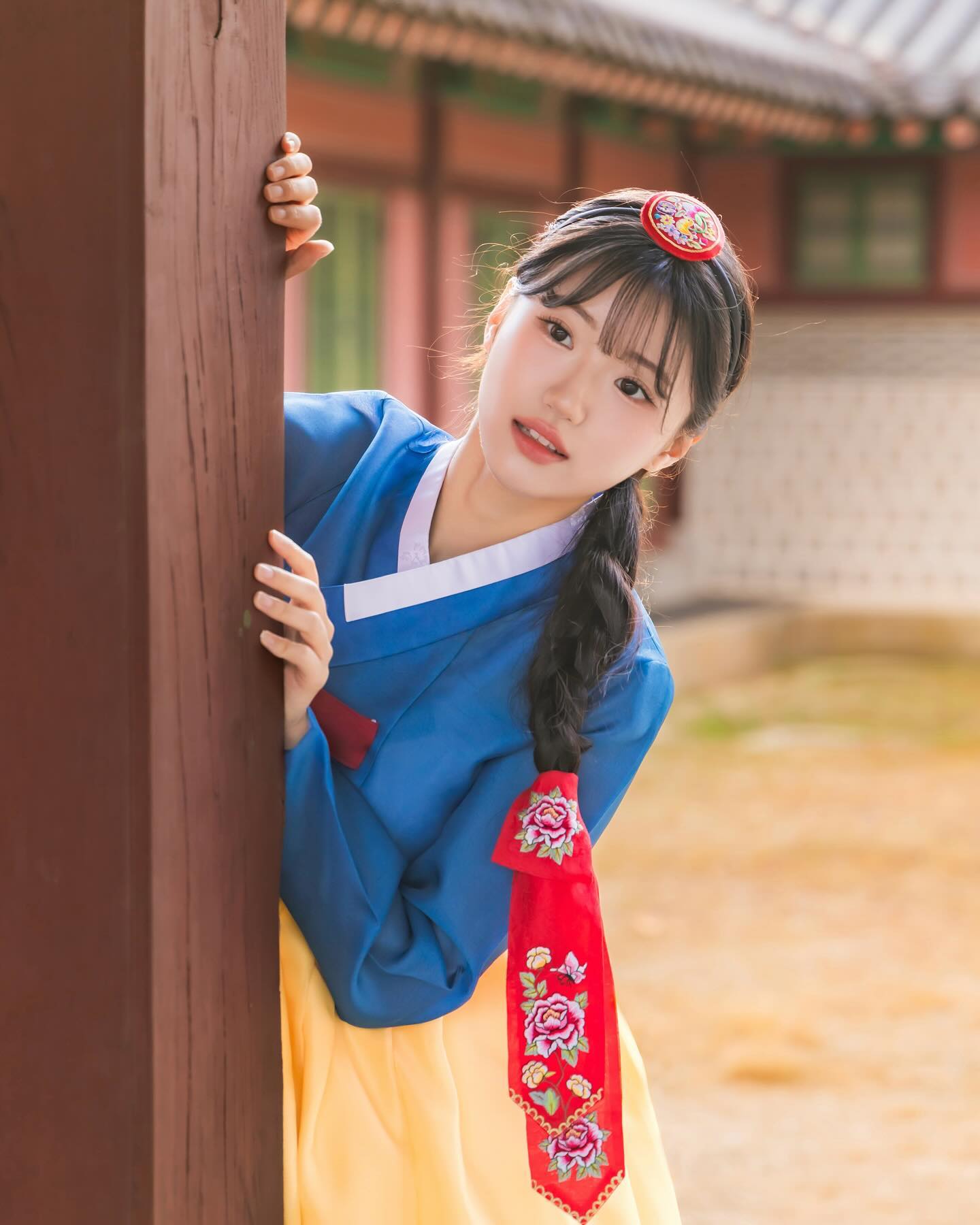 가을의 경복궁🍁🇰🇷

#스냅사진 #스냅모델 #스냅촬영 #스냅사진촬영 #가을스냅 #한복스냅 #한복촬영 #경복궁한복대여 #경복궁 #헤어메이크업 #헤메 #출사 #출사모델 #페이모델 #컨셉사진 #일반인모델 #프리랜서모델 #광고모델 #촬영문의 #협찬 #아티시차차