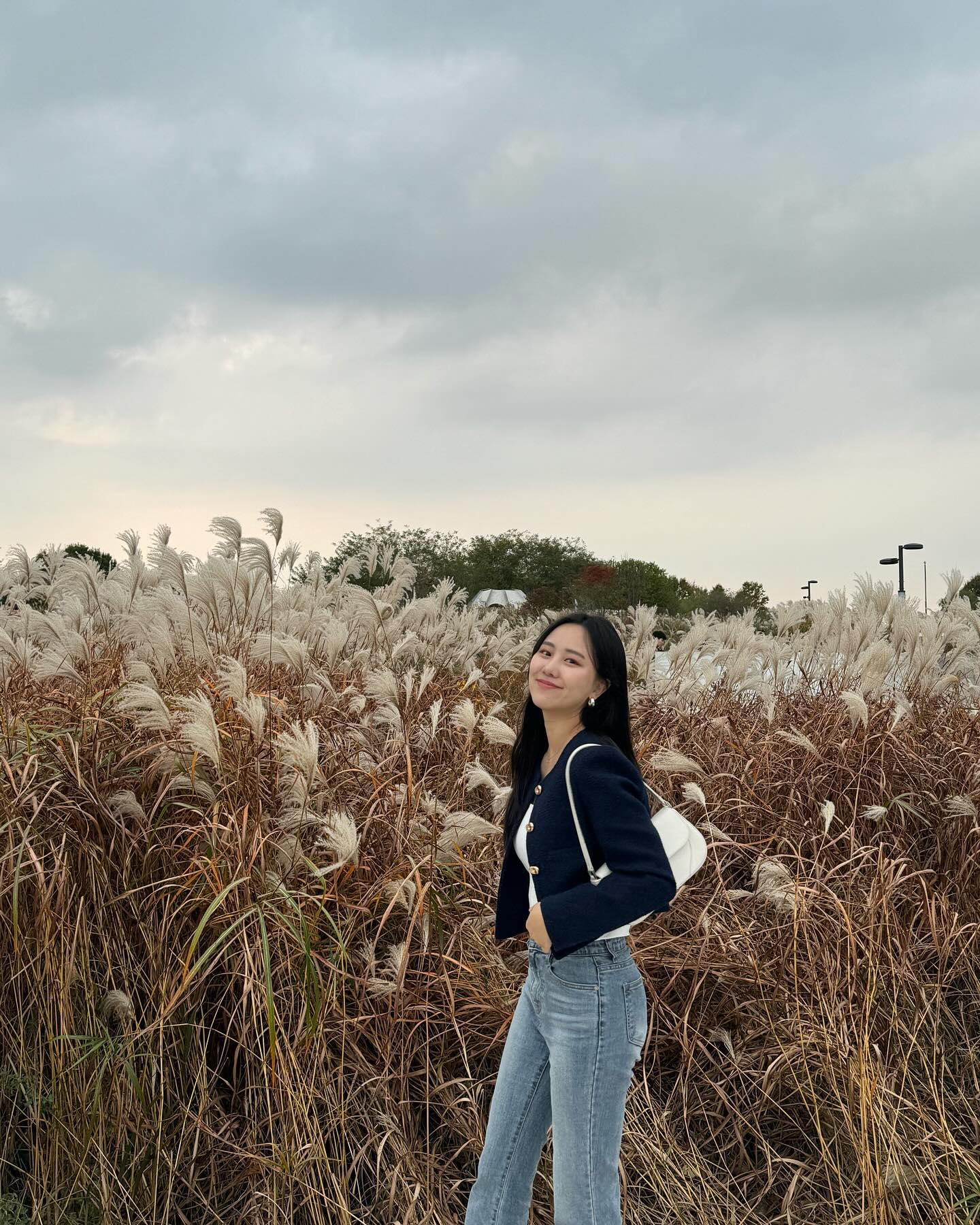 가을아 leave하지마.. 왜냐면 I’m 추위에요🍂