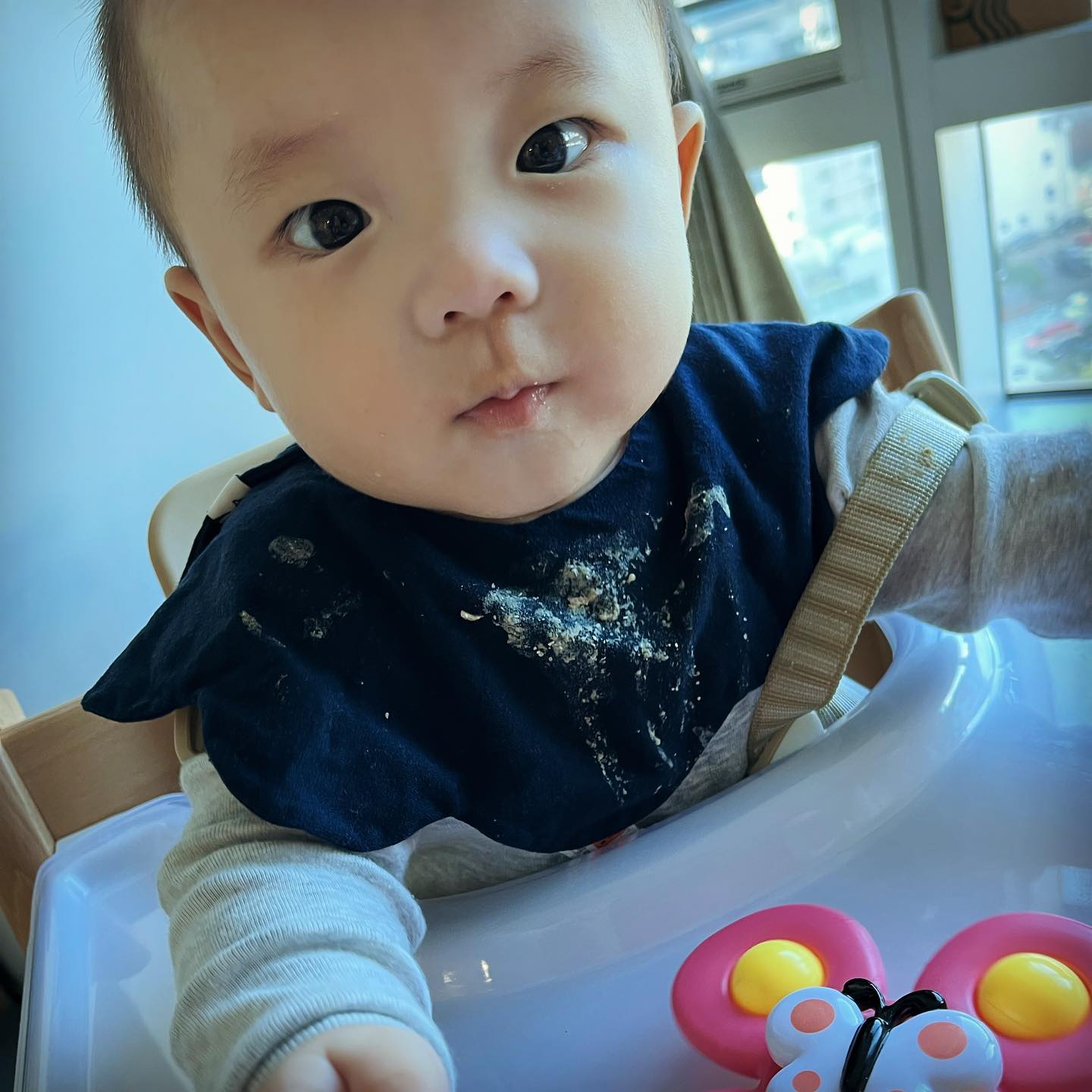 야채미음이랑 다르게 안 삼키길래 소고기미음 실패한 줄 알았는데 덜 갈아서 그런 거였음🥩
우리 지율이 시간과 정성이 들어간 걸 좋아하는구나… 허허허😂