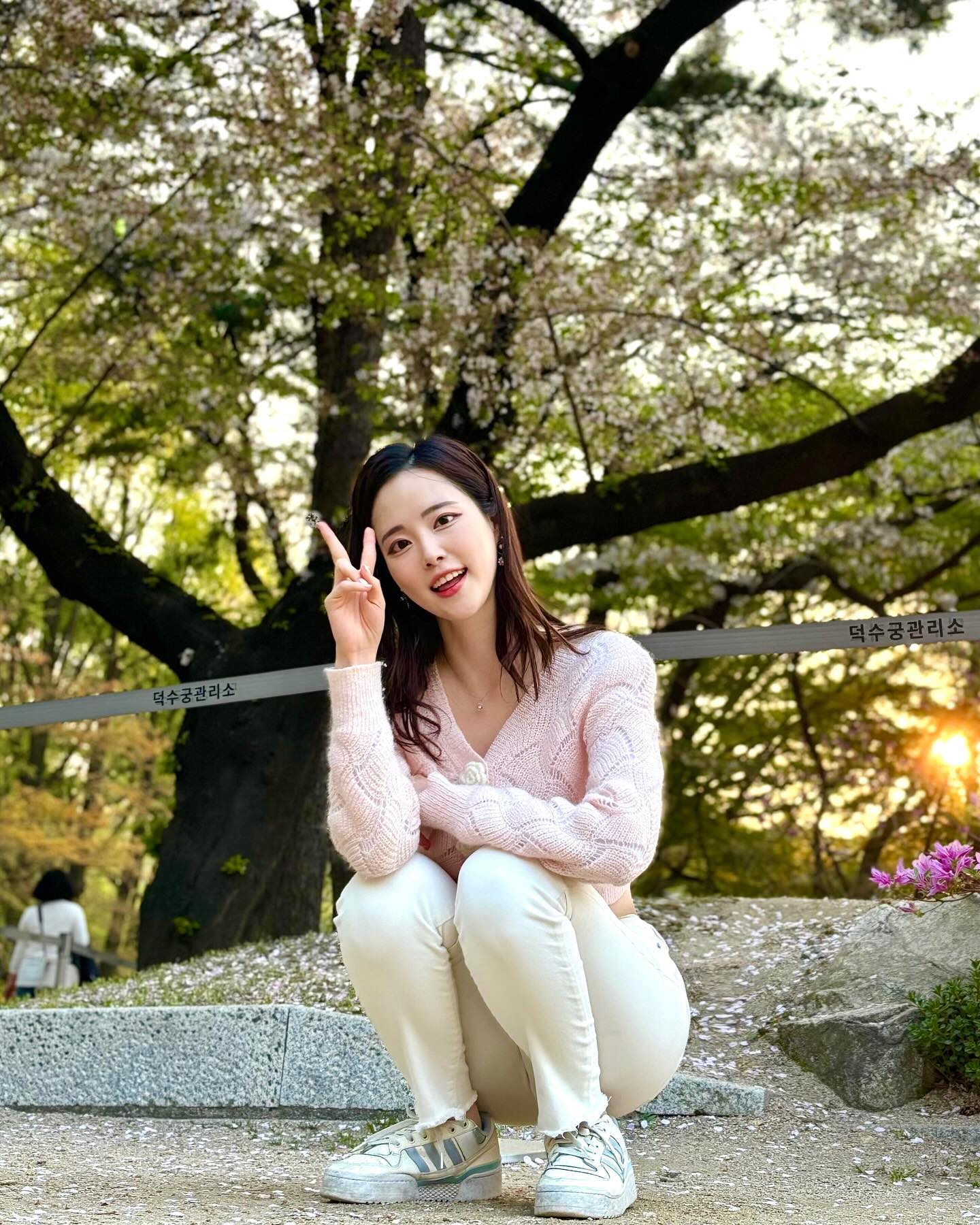 ⭐️2024 벚꽃구경🌸
💓🌈✨☀️❤️
.
.
.
.
.
.
.
.
#벚꽃 #벚꽃축제 #꽃놀이🌸 #덕수궁 #벚꽃스냅 #궁궐 #경복궁
#캐스팅 #지망생 #헤어모델 #프로필 #미스코리아 #미스춘향 #벚꽃아가씨 #미스벚꽃 #미인대회 #미스그린코리아 #승준생 #예승이 #아준생 #아나운서 #기상캐스터 #daily #오오티디 #헤어모델 #ootd #일상 #대학생 #대학생패션 #경북대 #스냅