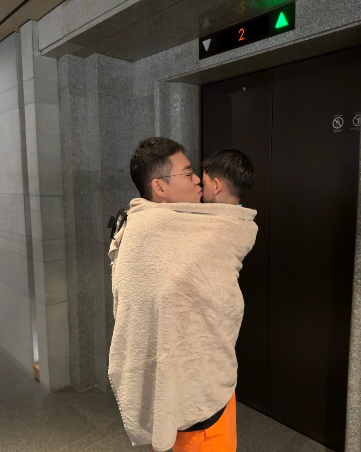 ❤️
냠냠 우리아들 너무 귀여워요
^^

결혼기념일 5주년~~
신라호텔 놀러왔어요