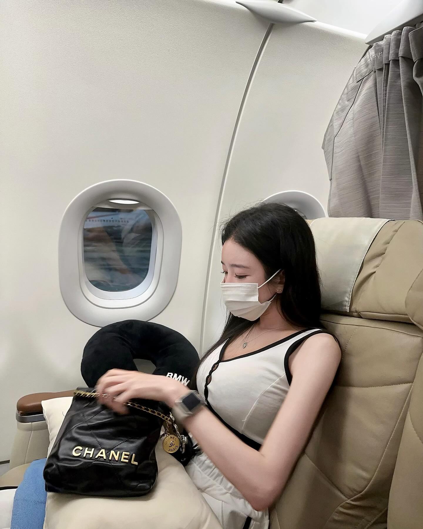 ✈️