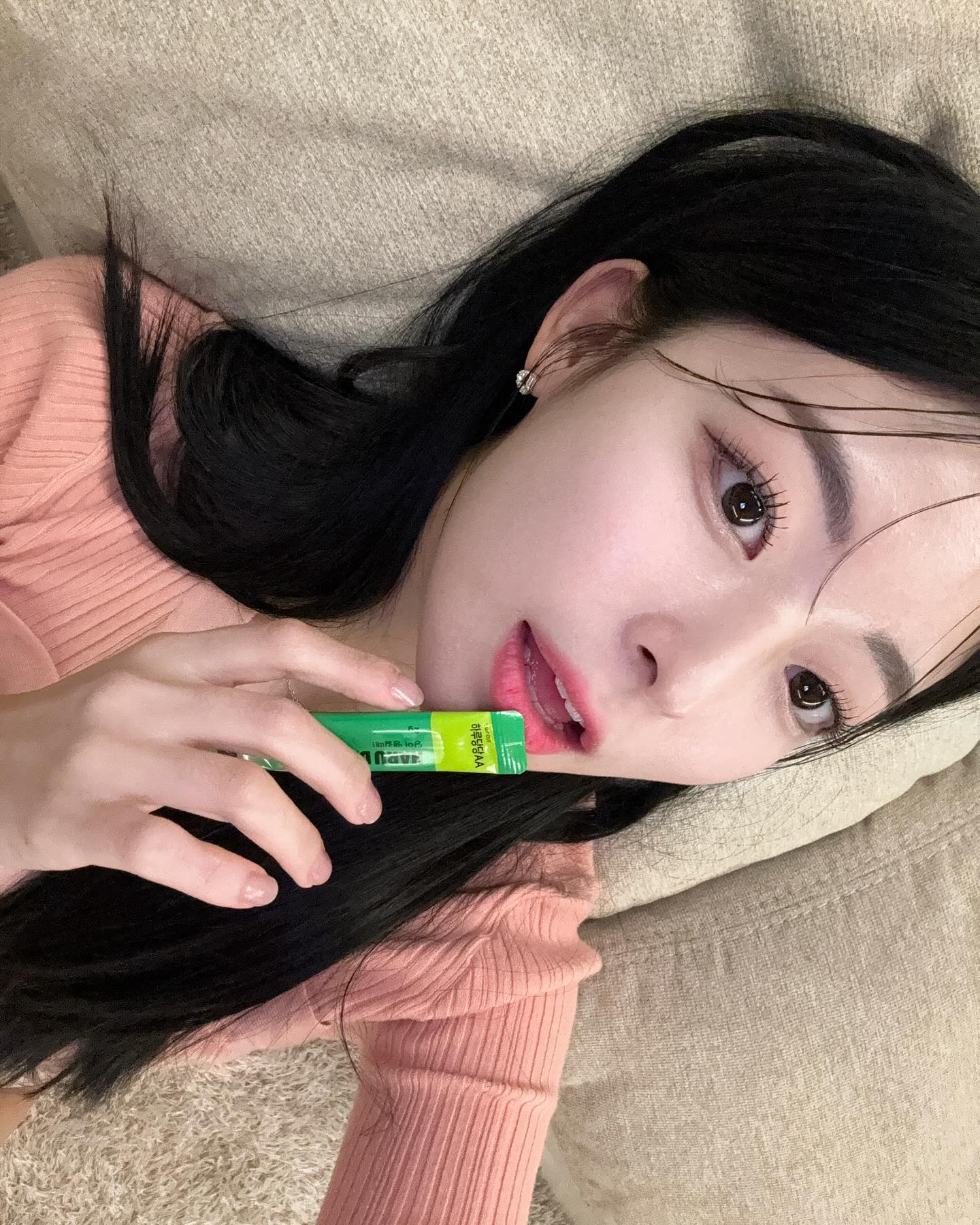 이거 잘나왔다구 다시 올려달라길래,,,ㅎ
포도당스틱 #하루당당 으로 같이 체력 충전해요💪🏻💖
태그 걸어놨어용 
하나만 고르자면... 난 깔라만시맛!!! 근데 다마시써