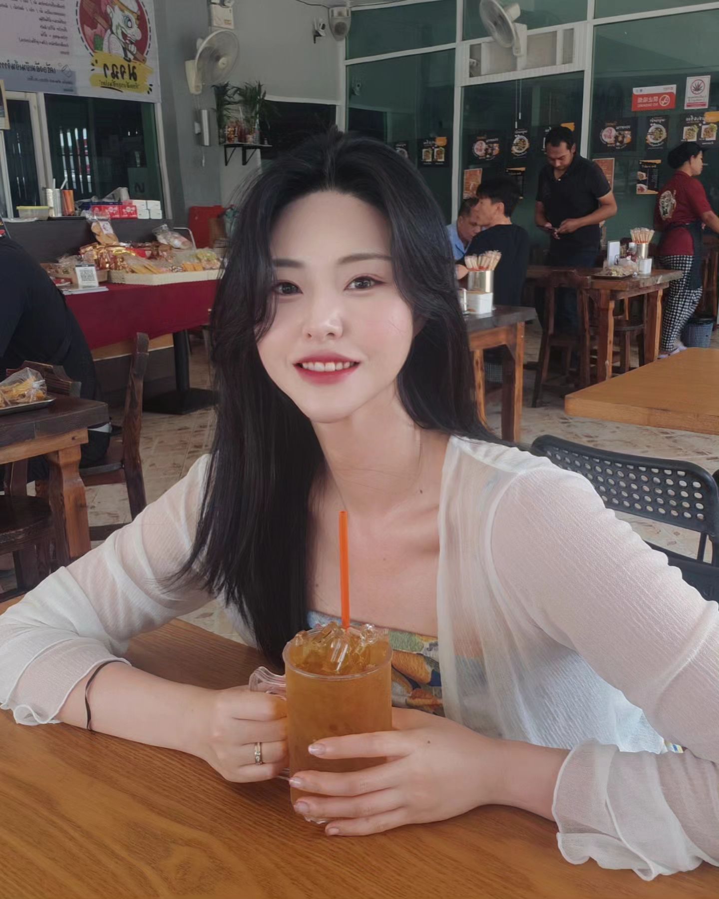 태국은 차가 넘 마시따 ㅎㅎ 암거나 시켜도 다 맛있움