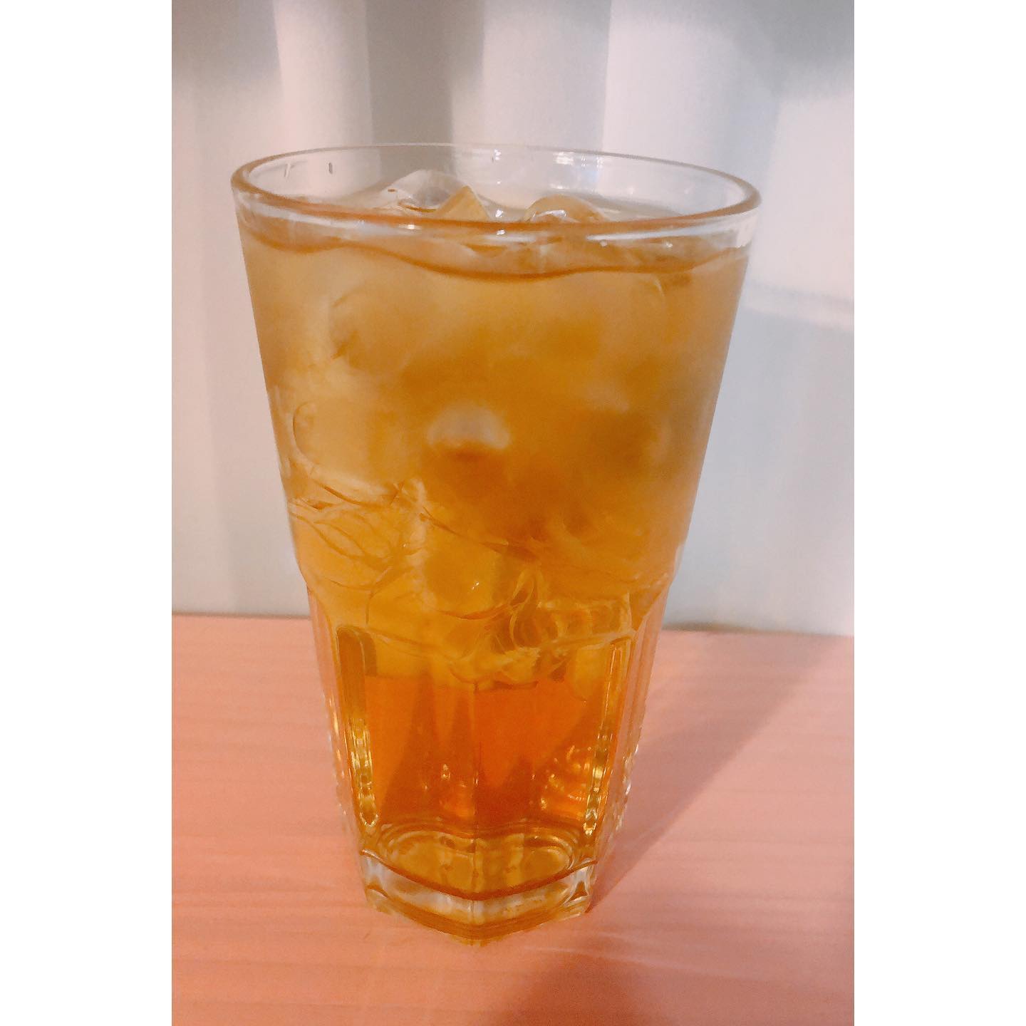 𖤐 협찬

카페인없는 티, 건강한 티, 맛있는 티

셀레셜 시즈닝스 허니 바닐라 캐모마일티

카페인 🙅🏻‍♀️
유해물질 🙅🏻‍♀️
칼로리 🙅🏻‍♀️

다이어트중에도 마실수 있는 달콤상큼한 맛있는 셀레셜시즈닝 허니바닐라캐모마일티 🍯🍌🌼

#피까사 #픽평단 #셀레셜시즈닝스 #허브티 #카페인없는차#다이어트차#임산부차#허니바닐라캐모마일티#캐모마일티#불면증차#불면증티#편안한티#편안한차#릴렉싱티