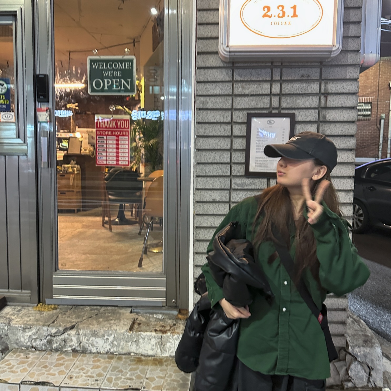 _
✌️브이✌️