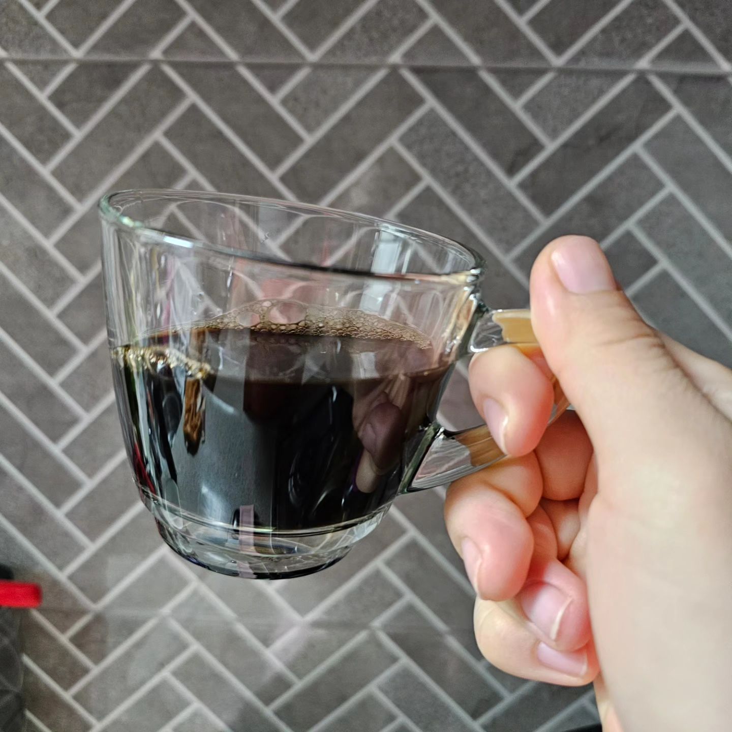 D+341

11개월 아들맘,,,
요거 정말 쉽지않네요,,,
원래도 저질체력인 저인데
아들 에너지 다 소진시키려면,,,
입병 3개난 나부터 챙기기,,,,ㅠㅠ

육아에 지친 어제도 오늘도 힘든 육아맘들
녹용한포 먹구 힘내자구요!!!!
잡내향은 없고 
오히려 달~짝 지근해서 먹기편하넴 !

후 오늘도 낮잠 1시간 잔 아들,,,
고된 오늘 녹용먹고 힘내련다♡

#더힘들땐녹용
#힘들땐녹용 #the힘들땐녹용
#아들맘체력 #보니바이오 #따뜻한음료 #체력증진 #아들맘체력 #육아일기