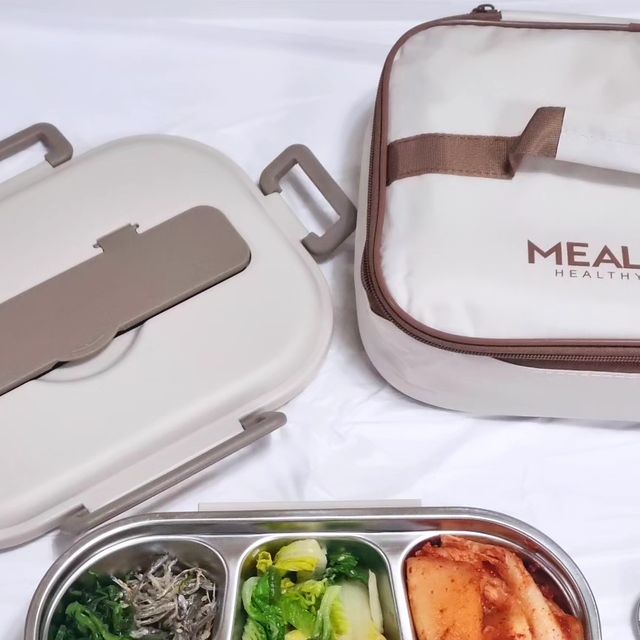 하루먹방 🥘요리 맛집 집밥 on Instagram: "#광고_ 도시락통 최고 도시락통 너무 마음에 들어요💕💕 스텐이라 더 쓰기 좋은 #더누리다 #도시락통 스테인레스라서 냄새, 색배임이 없어요^^ 전자