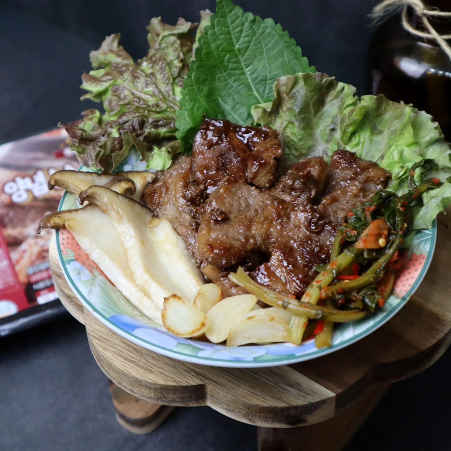 La돼지갈비 먹방 🍴
캬 요즘 밀키트 너무 잘나온다~!🤩
매장에서 구워먹는맛 그대로
🔵100%국내산 갈비살 + 🟡서서갈비표 비법소스
밥도둑🍚 쌈도둑🥬이었던 맛있는 LA양념갈비🥩
이거 안먹어본 사람 없게 해주라~

#돼지갈비 #LA양념갈비 #양념갈비밀키트 #돼지갈비밀키트 #갈비밀키트 #밀키트 #서서갈비 #양념갈비 #집밥 #먹방스타그램 #먹스타그램 #저녁 #맞팔 #맞좋아요 #반찬