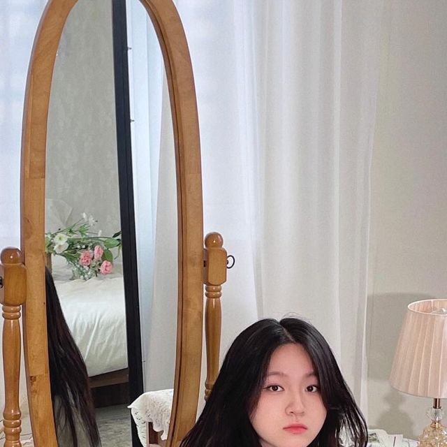 김효빈(Lv.25 -> Lv.23) on Instagram: "#광고 
부담없이 가볍게 걸치기 좋은 아우터-⭐️
 
보통 스웨이드 질감보다 소프트한 터치감으로 착용감이 완전 편했어요~!( /)w(\✿)
 
앞면 플라켓 디자인과 투웨이 지퍼 디테일 퀄리티가 대박이랍니다Σ(•’╻’• ۶)۶🔥
 
깔끔한 핏에 여기저기 잘 어울릴만한 컬러감이 넘 좋았오요!!

 
 
 
 
 
 
 
#스탠다드에러  #STANDARDERROR #남여공용자켓  #자켓 #데일리룩 #자켓추천 #간절기아우터 #jacket #パンツ  #outer  #스탠다드에러x텍토리"