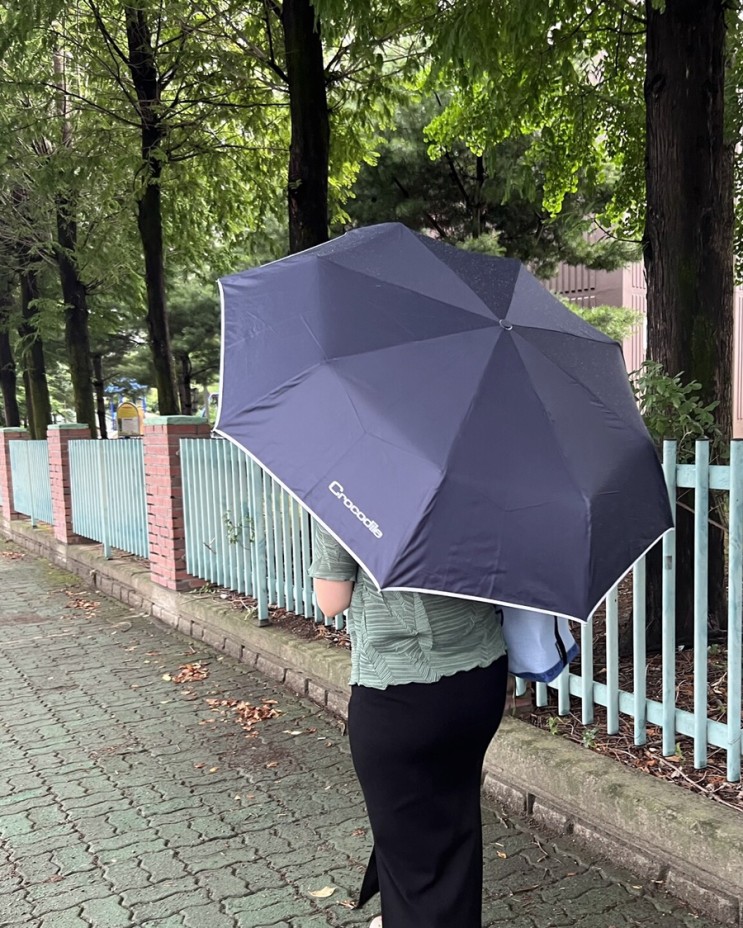 넓고 튼튼한 크로커다일 3단 자동 우산