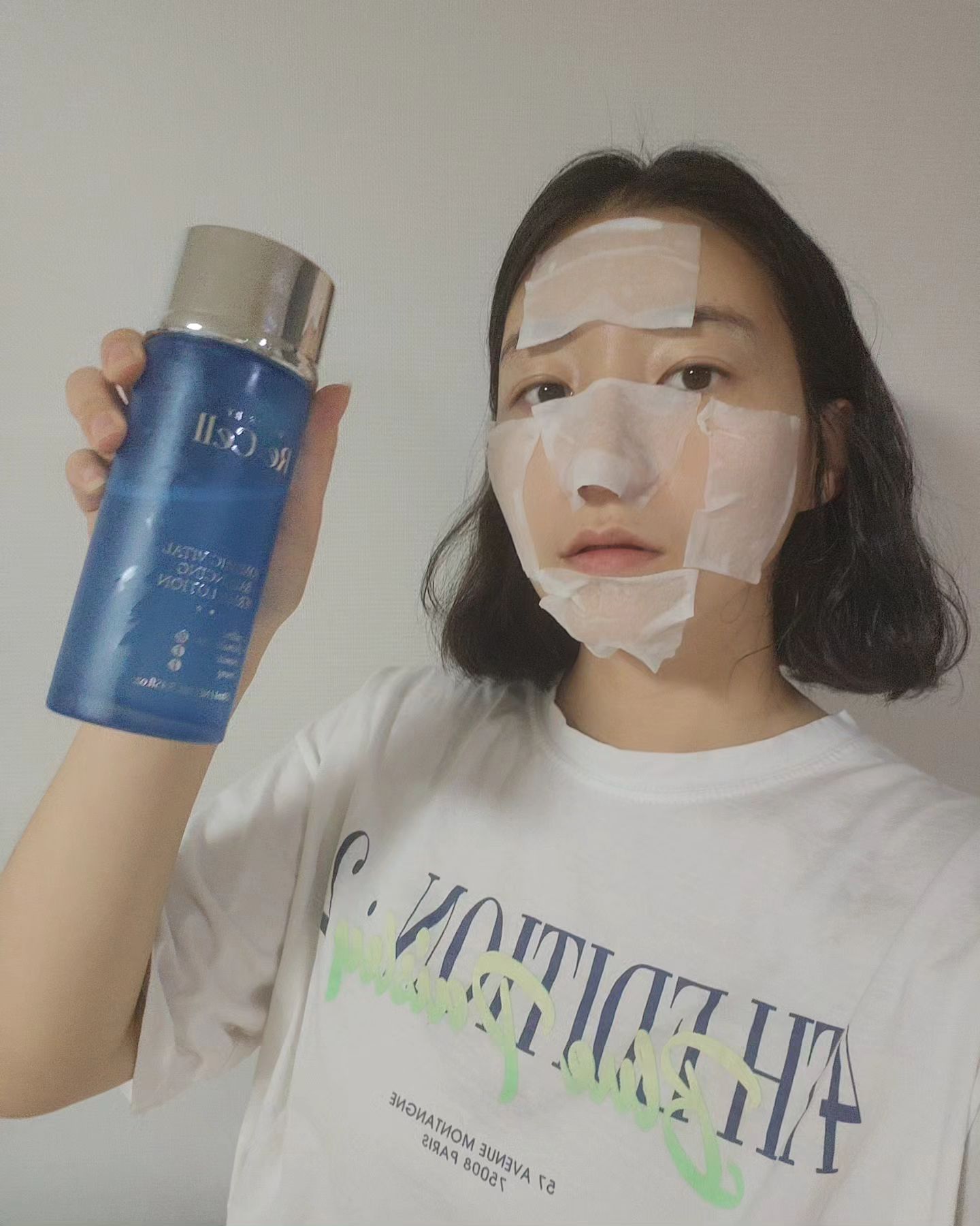 ⠀
⠀
[GRACE BY Re:Cell] #파란병
바이오 미믹 바이탈 밸런싱 더마로션 + 1/2 시스루 멀티 화장솜
⠀
💙 바이오 미믹 바이탈 밸런싱 더마 로션(250ml)
⠀
✔ 참산호말/세라마이드/인삼 추출물 10:1:1 함유
✔ 해양심층수 66% 함유
⠀
- 빠른 수분 전달로 건조함은 잡고 유분감 없이 산뜻하게 보습막을 형성합니다.
⠀
🤍 1/2 시스루 멀티 화장(160매)
⠀
✔ 오코텍스 1등급, 비건인증
⠀
- 얇지만 견고한 텍스쳐의 저자극 유기농 패드! 피부에 사용시 부드러운 사용감을 남깁니다.
⠀
#파란병더마로션 #더마로션 #더마크림 #리셀화장품 #목포리셀 #남악리셀 #함평리셀 #5분퀵팩