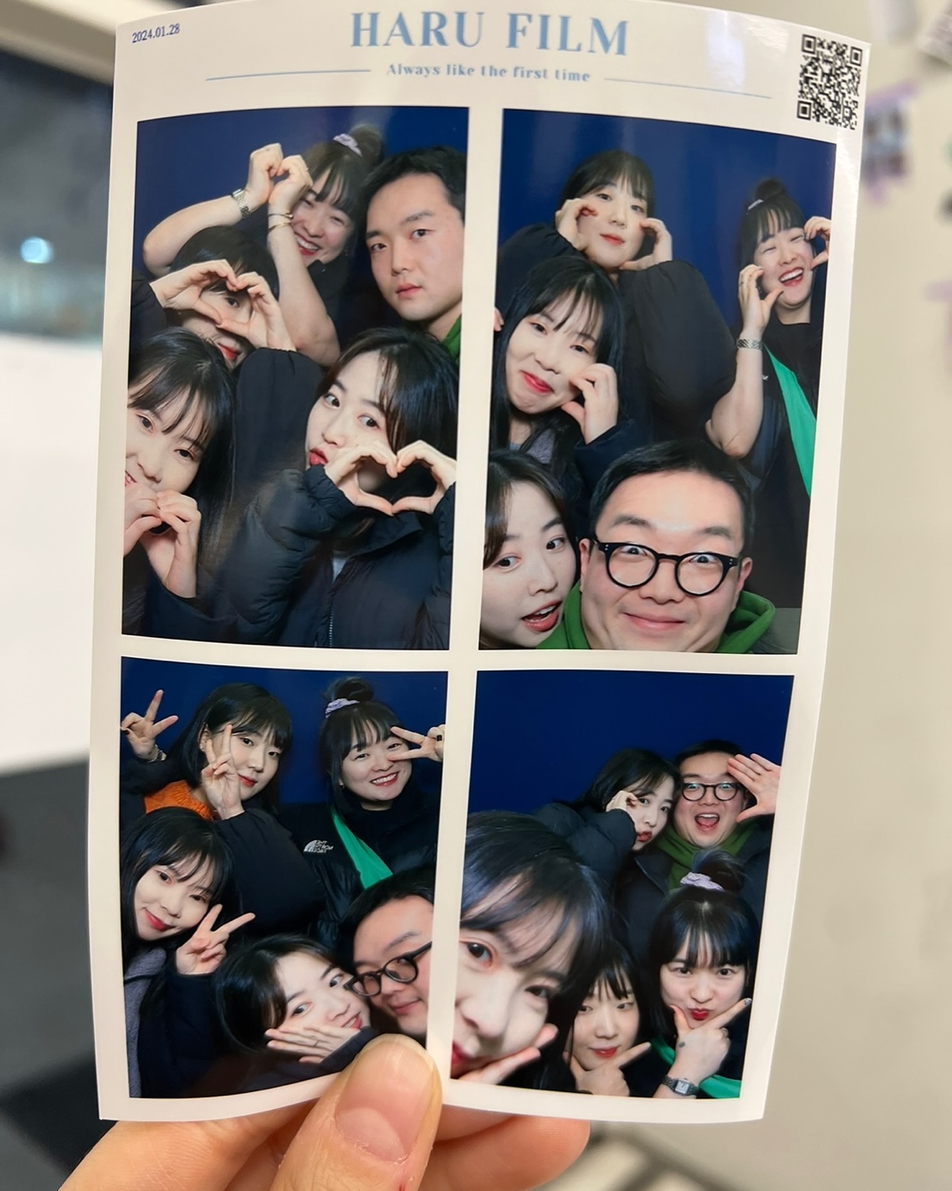 #-
이거 올려도되는거 맞나 싶지만
일단 올려보기 ㅋㅋㅋㅋㅋ
광대아픈모임 
#초초초초미녀들과욱샘 이라고..🥲
불참자들은 아쉽지만 3월즈음 모이자👊