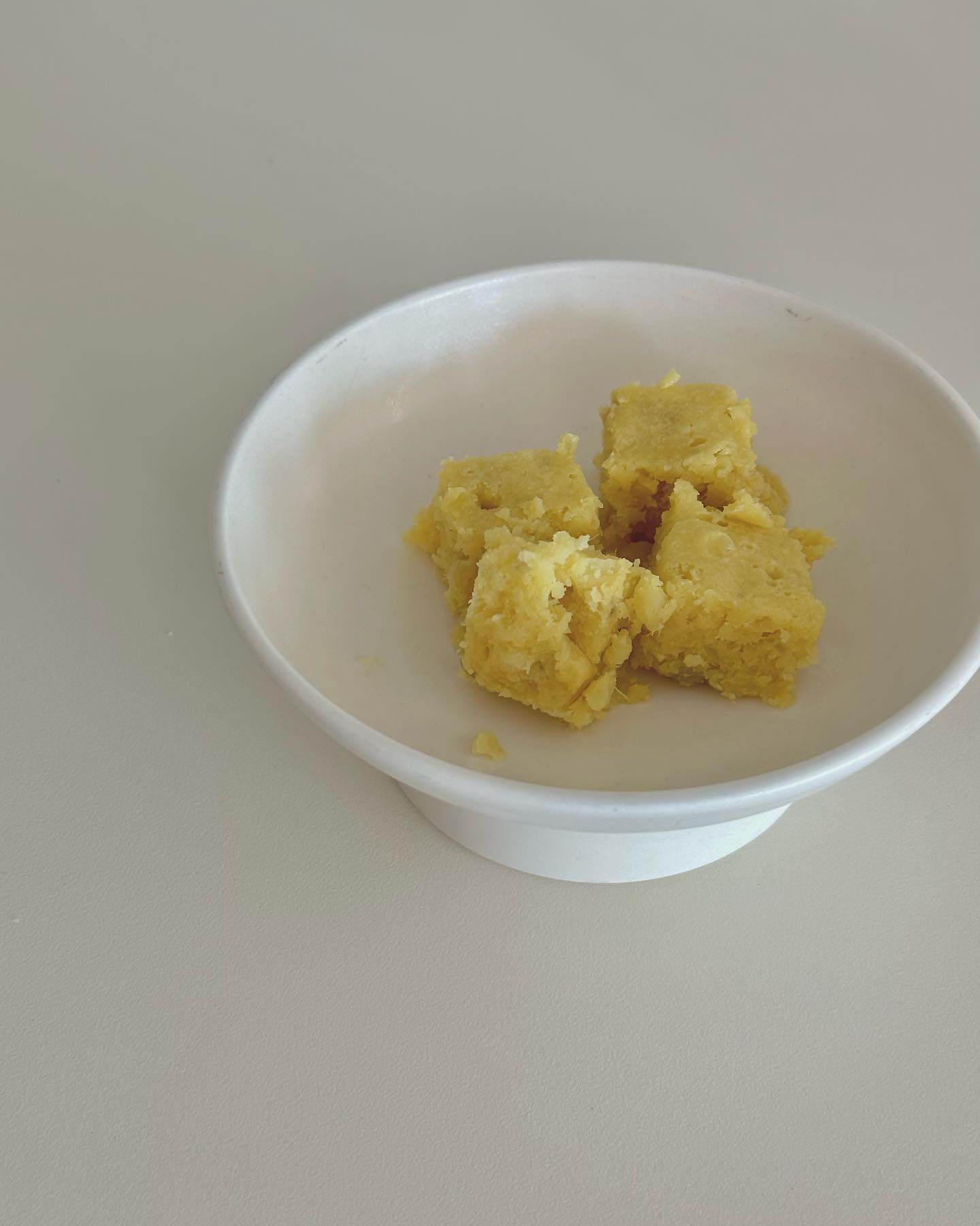 고구마 분유빵🍼

이모표 분유빵🤍
아기새처럼 입 쨕쨕 벌려서 받아먹는거보면
이모가 넘 뿌듯해✨🥹