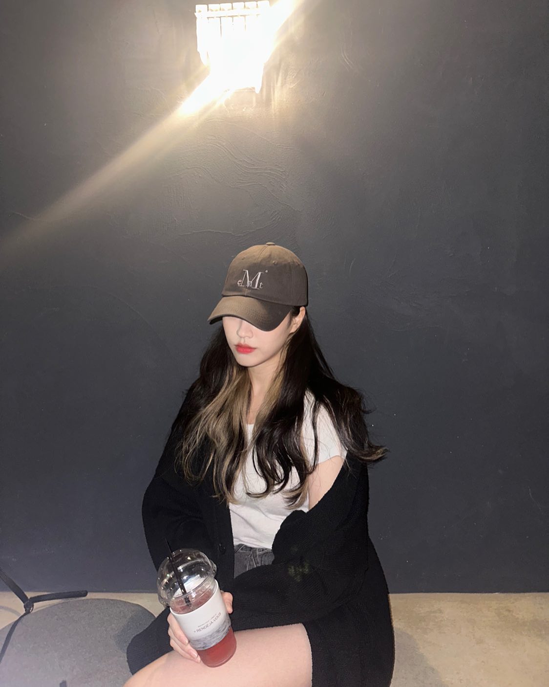#MUCENT 차콜 모자에 후레쉬까지 반짝했다 모자가 커서 내 얼굴 작아보인다🖤

#선팔맞팔 #いいね #フォロバ #いいね返し #フォロミ #instadaily #부산 #서면 #강남 #팔로우 #선팔하면맞팔 #98  #모자추천 #볼캡 #후레쉬샷 #건대 #랑데자뷰 #카페 #카페추천 #커플모자 #커플템 #선물추천 #추석선물 #모자코디 #오오티디 #ootd #데일리모자 #모자브랜드 #일상