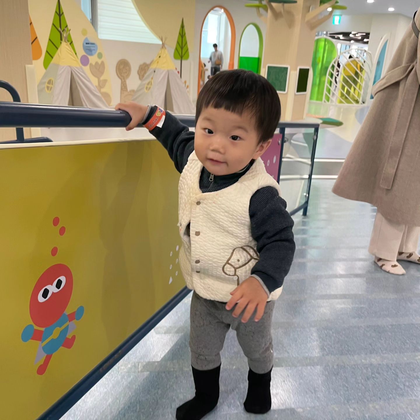 키즈카페 ♥♥
도도형제 둘이서 실컷 놀다옴 ㅎ
인생사진도 무료로 받을수 있어서 너무 좋았네. ♥♥