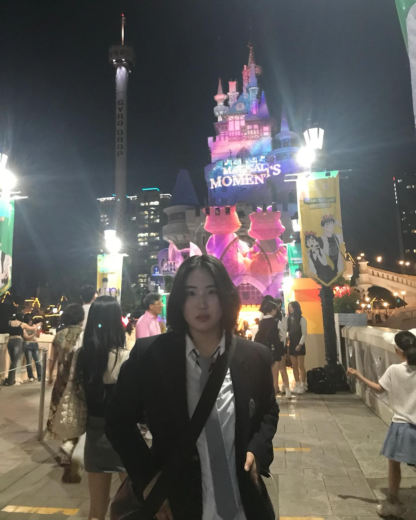 늙었는지 재밌지만 피곤하더라
#08년생 #롯데월드