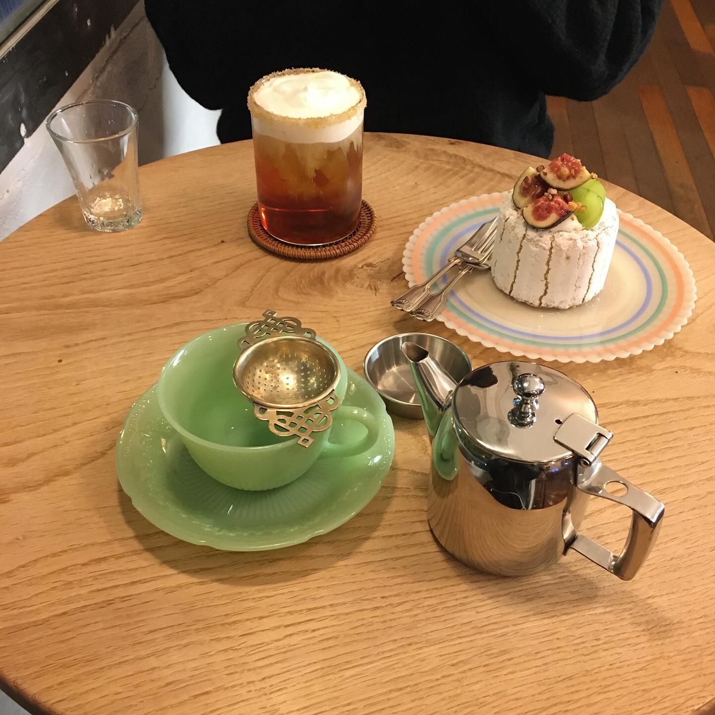 #삐에뜨라 #광안삐에뜨라 

느 좋 친 절 하 신 대 다 
홍 차 에  진 심 이 신 듯 한  사 장 님••𓍯

티 그 릇 까 지  고 를 수 있 어 요••╰𓆇՞