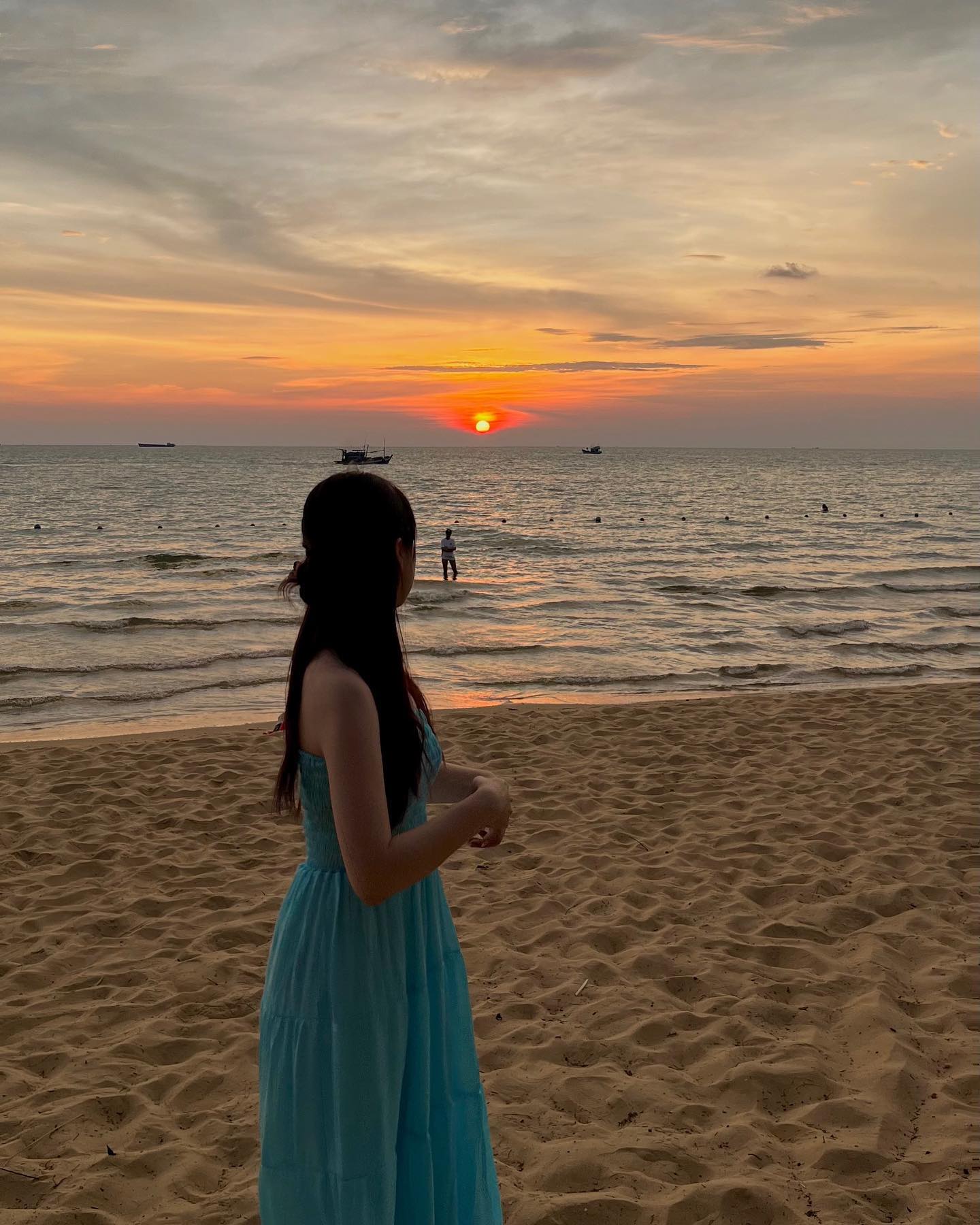 I’m in …🏝️🏖️🌺👒👗🌿