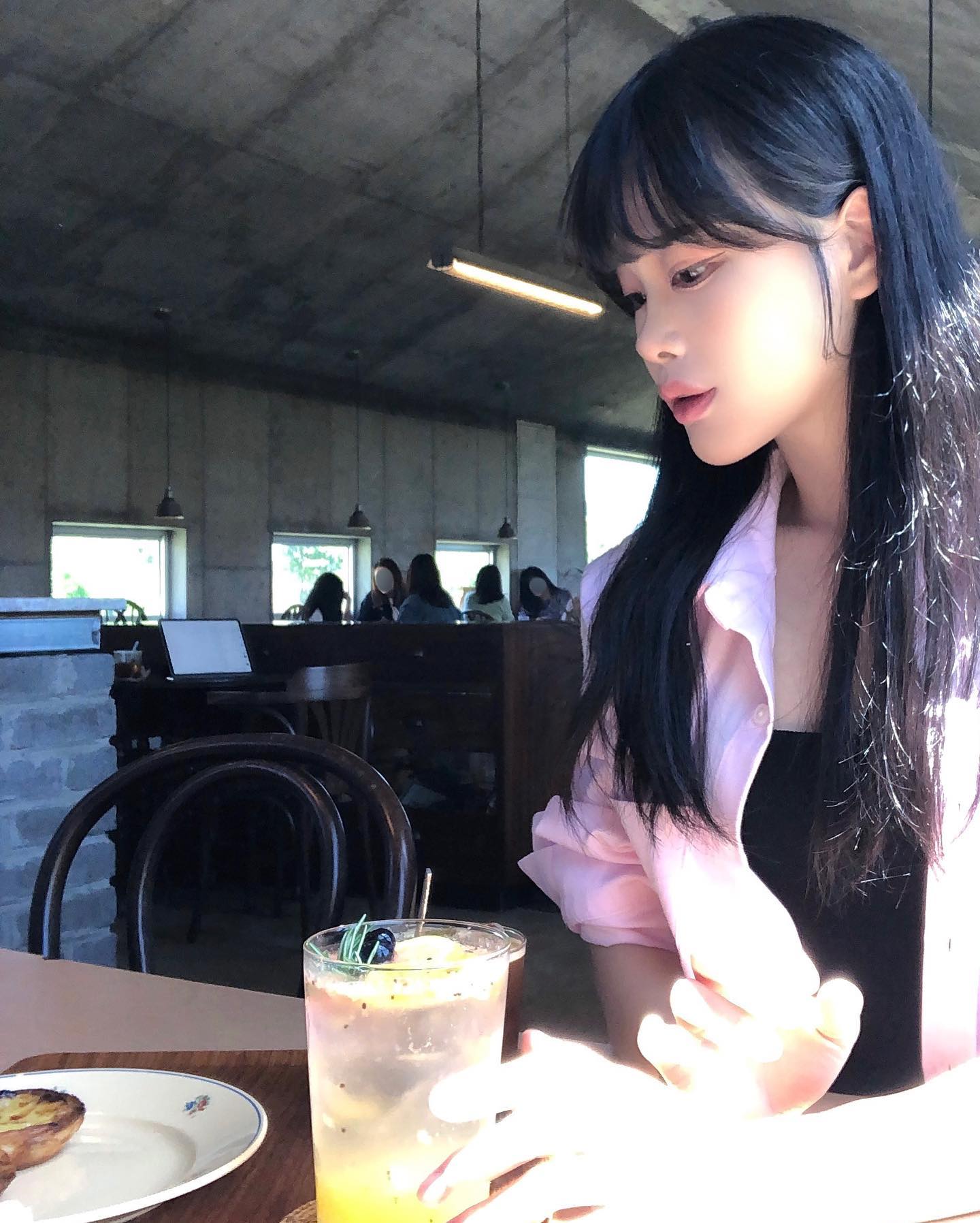 나만 알고싶지만 엄청 유명한 에그타르트 맛집🌿
#제주 #카페 #아줄레주