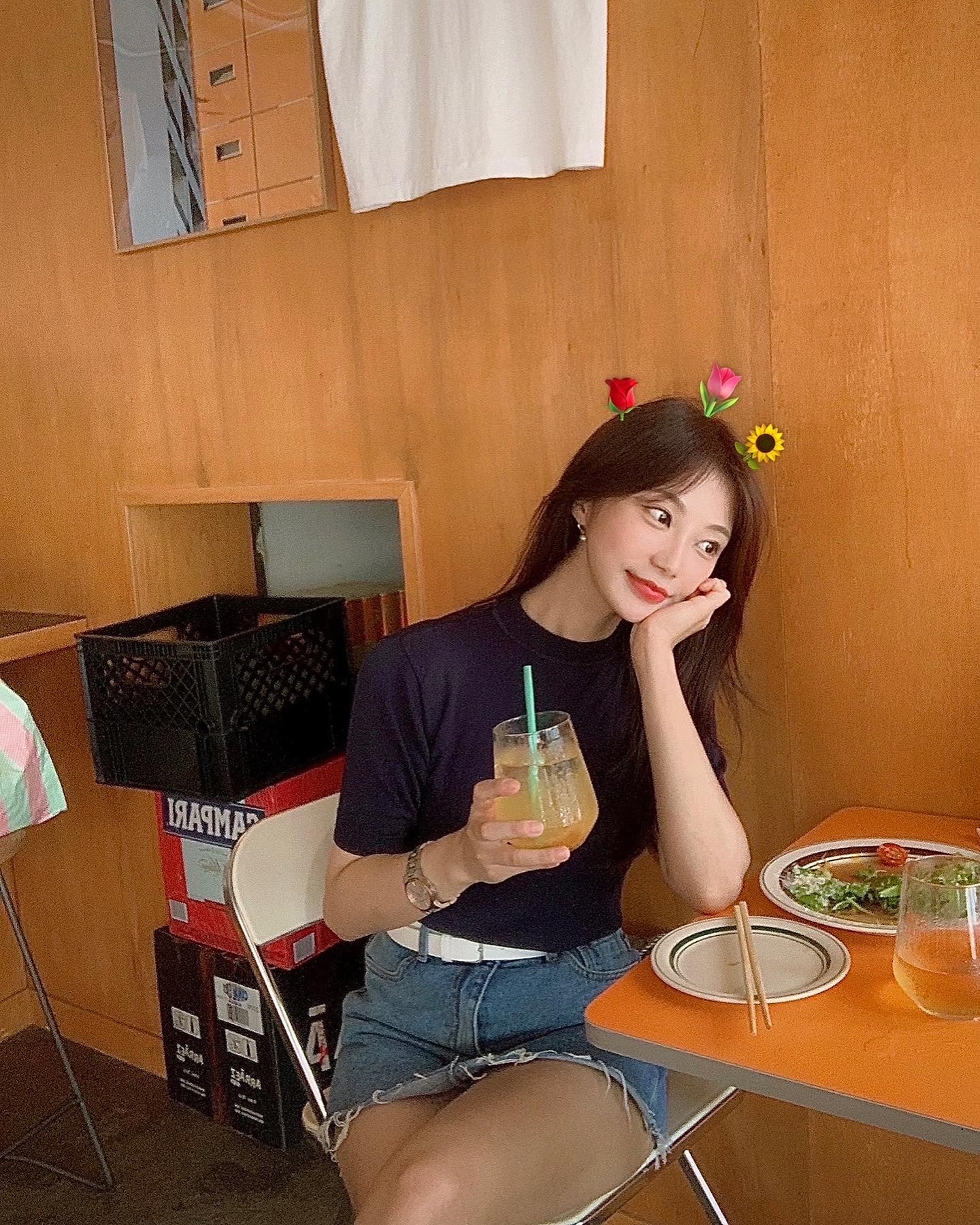 여름이라 의욕 0 이였는데, 요즘 도파민 사 ~ 악 도는 일이 생겼지 ~~ 😚
그나저나 머리 점점 짧아질 예정이였는데, 마음이 살짝 변하기두 🌝