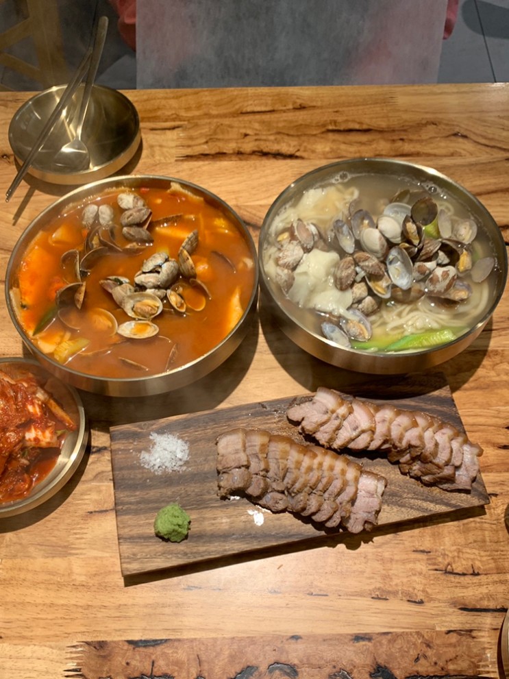 [신당역 맛집] 해빈칼국수 / 깔끔한 칼국수와 수육이 있는 곳
