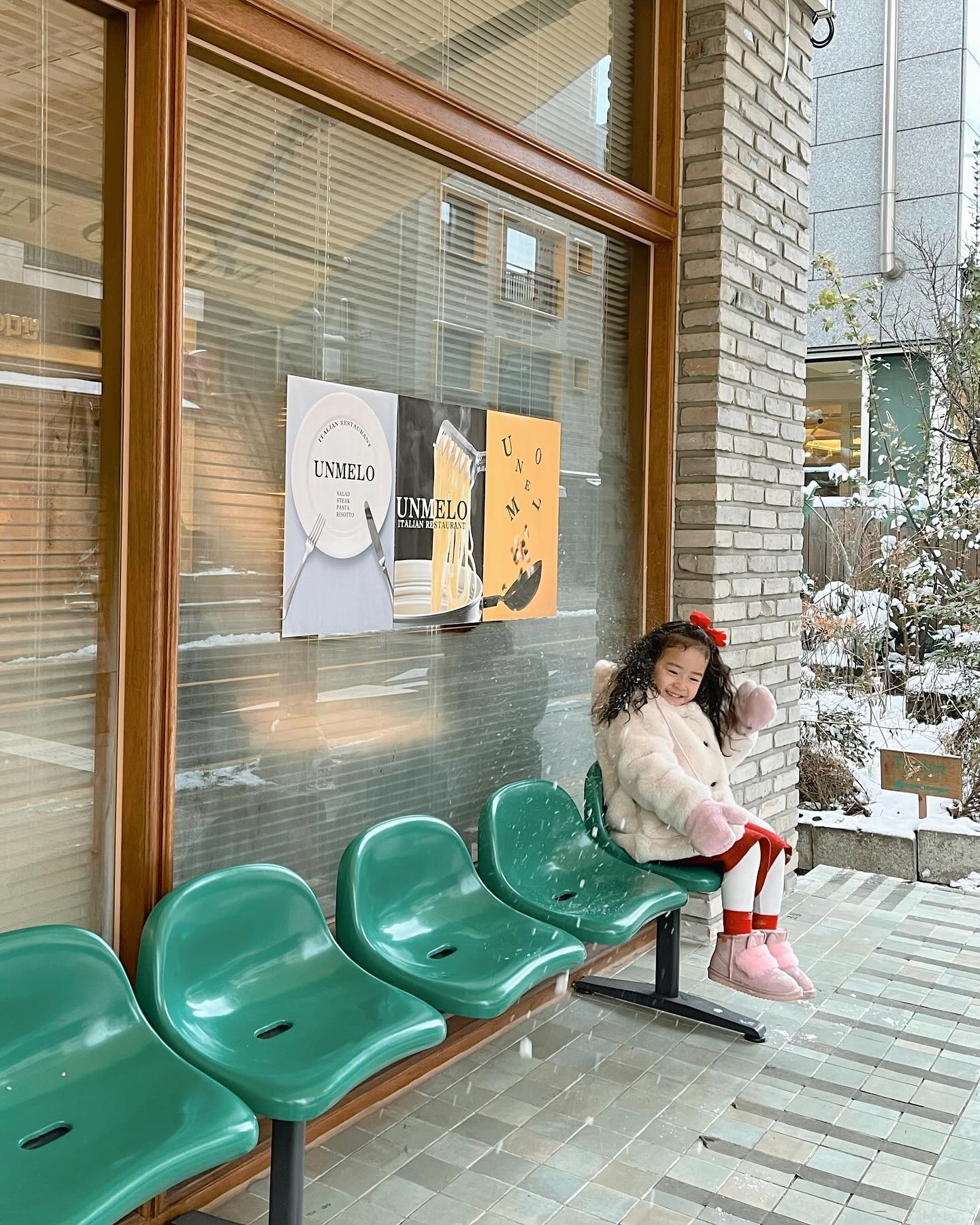 ____zzini__ 언니랑 써니랑
역대급 추운 날이었지만
마음만은 따뜻한 날 🫶🏼
크리스마스 느낌 한가득 🎅🏻🤶🏻