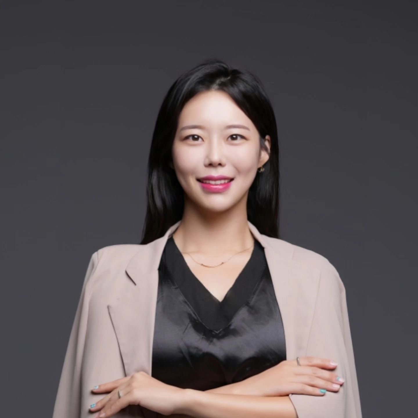 어느자리에서든
 감사와 겸손의 마음으로🍀
.
.
.
.
딱 한컷 찍은 이 포즈가
마음에 드네요😆
