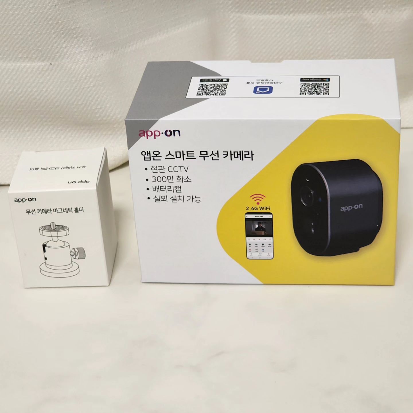 #현관cctv #현관문cctv #방범cctv #앱온무선카메라 #가정용홈캠 

월 사용료 없이 사용가능하고 선없이 무선으로 현관에 간편하게
설치 가능하고 300만 화소로 밤에도 풀컬러 지원으로 얼굴인식이
선명하고 스마트폰 연동 및 원격제어 가능해 모션감지시 알람이
폰으로 전송되고 sd카드 128gb 지원으로 영상녹화 가능해
현관cctv 및 방범cctv로 사용하기 좋아요