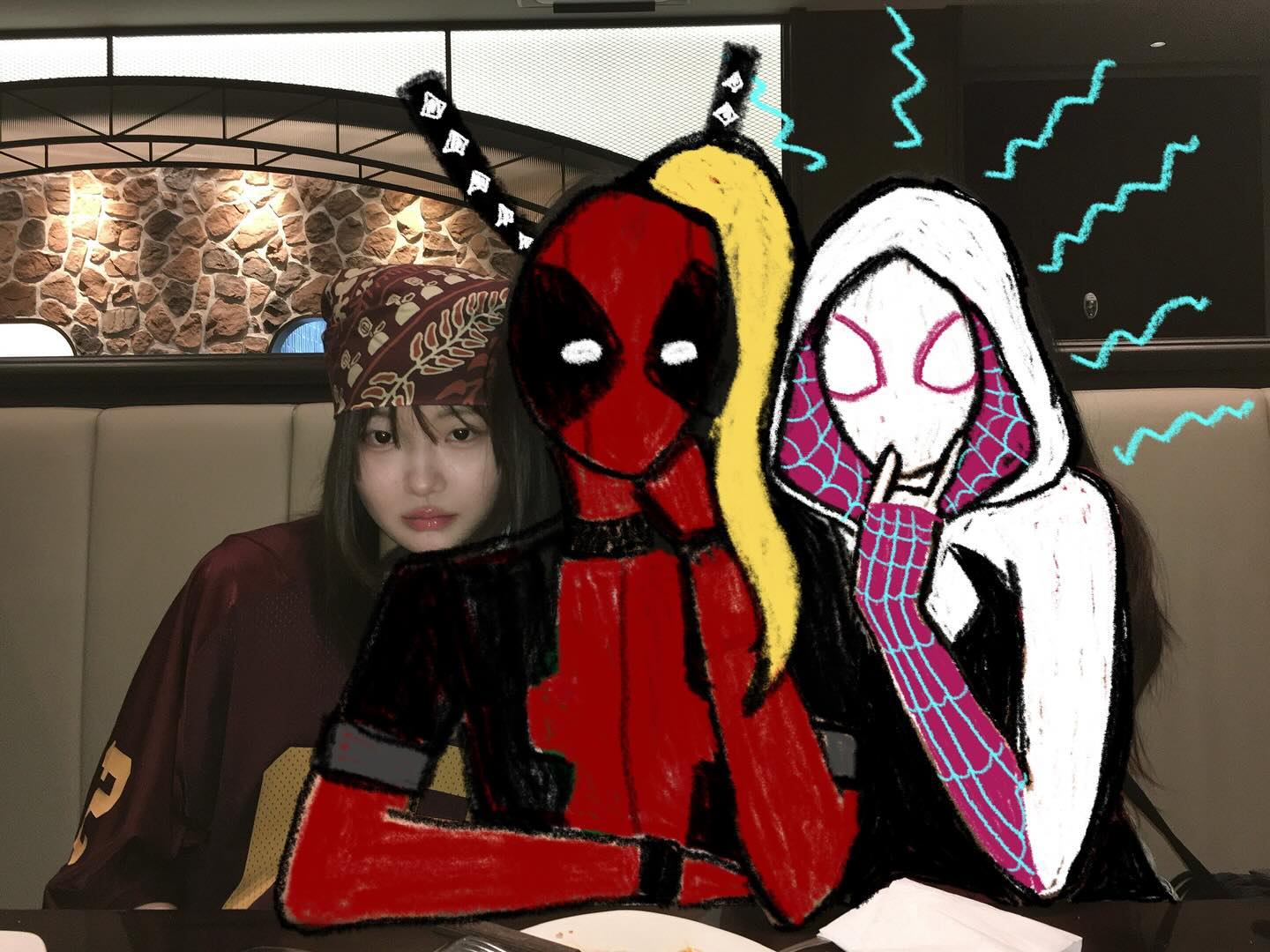사실 제 친구들이 마블 히어로거든요