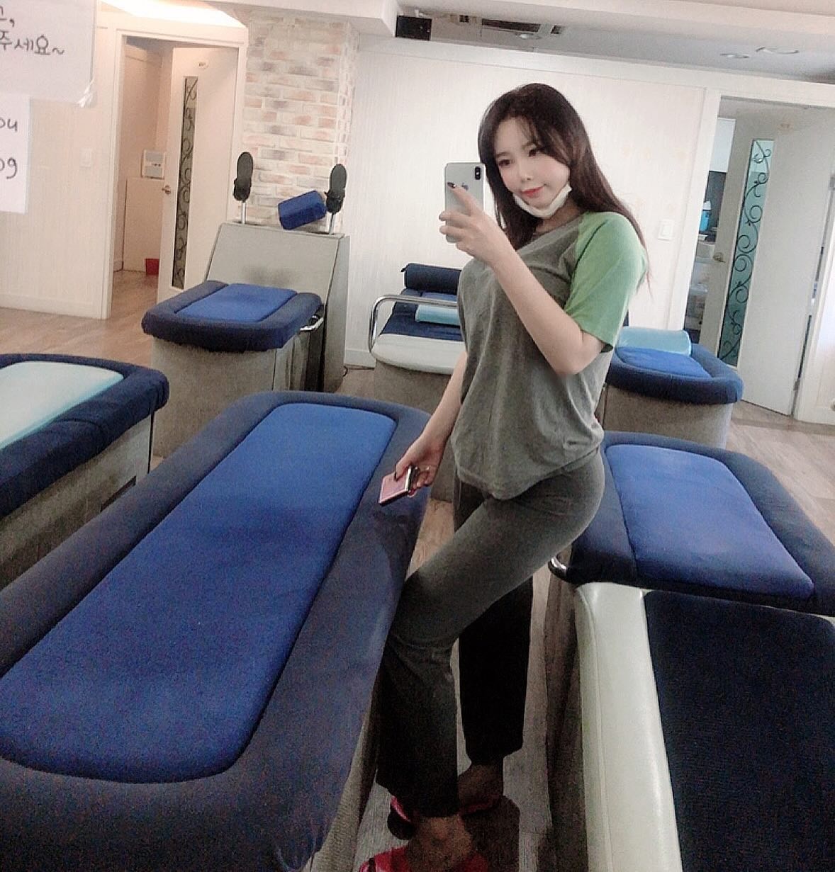 살 어떻게 빼는거냐구..

#다이어트 #운동 #관리하는여자 #운동소통 #피부 
#일상  #인스타 #방송 #셀피 #selfie #photography #instagood  #fff #f4f  #instagram #ootd  #amazing #life #美女 #문의 #홍보 #협찬 #인천 #서울 #부평 #인친 #소통 #korea #kpop #model
