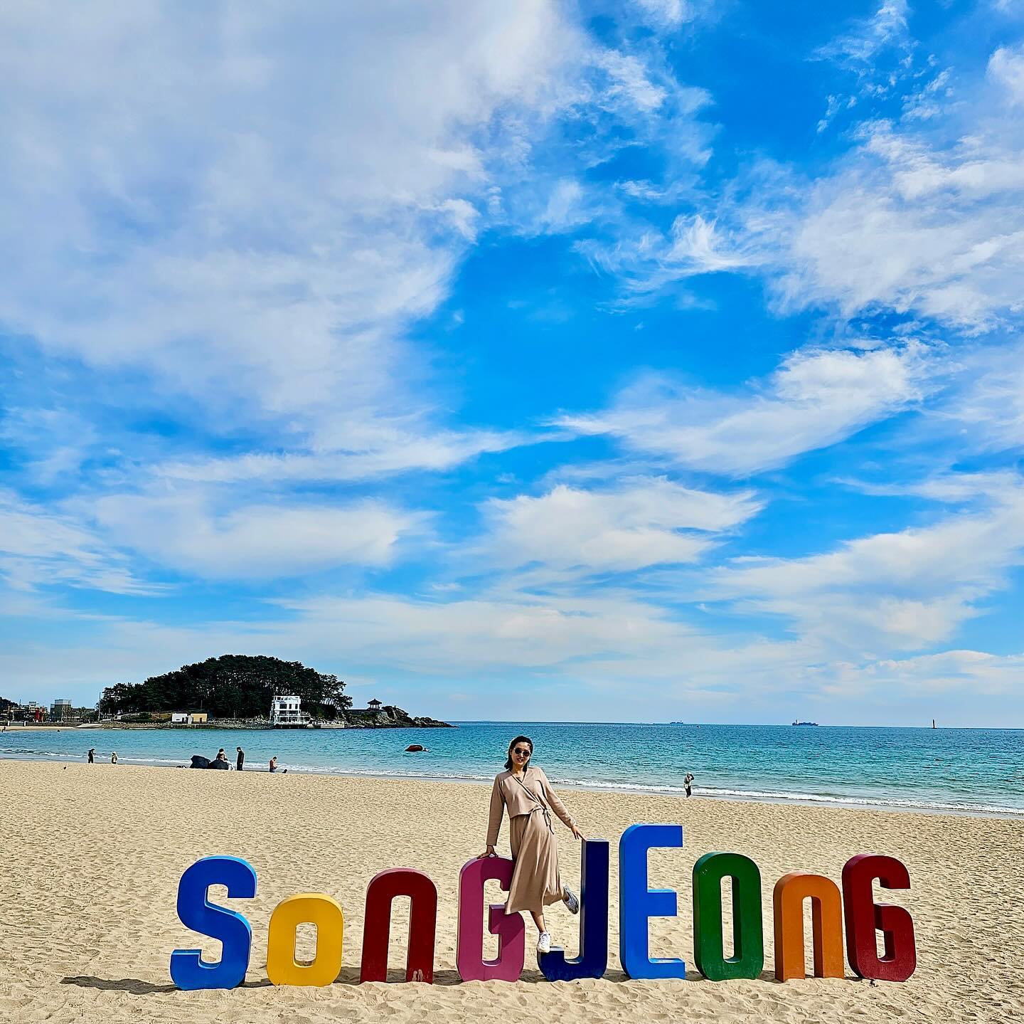 날이 좋은 날, 송정에 다녀왔어요.
🌊 오랜만에 송정 바다 보니,
한적해서 너무 좋더라고요💙

날씨가 다해 준 날,
#20w3d #6개월