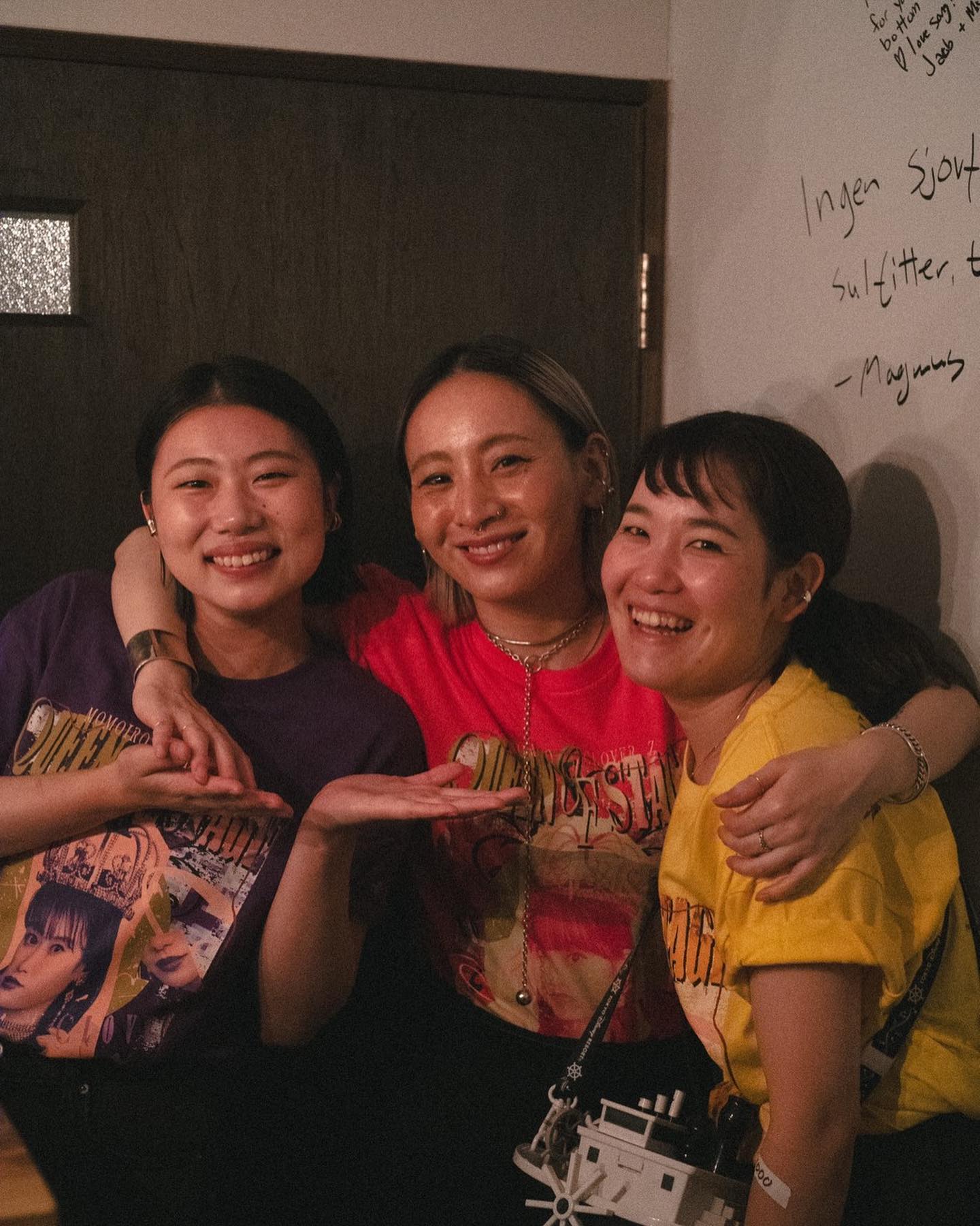 素敵なお客様と可愛いスタッフとカッコいい先輩に人生で1番幸せな1日を頂きました。

狭かったり、暑かったり、うるさかったり、お好み焼きが出るのが遅かったり、たりたりが沢山ありましたが来て下さった方々ありがとうございました。

結局1年経っても色んな人に助けてもらわないと何も出来ない僕ですが、皆様から頂いた愛をエネルギーに変えて今日からまた一生懸命頑張ります！ 

with big respect🍷❣️

slowcave1 
brunotmsm

photo by
you_hei_hey_yoh