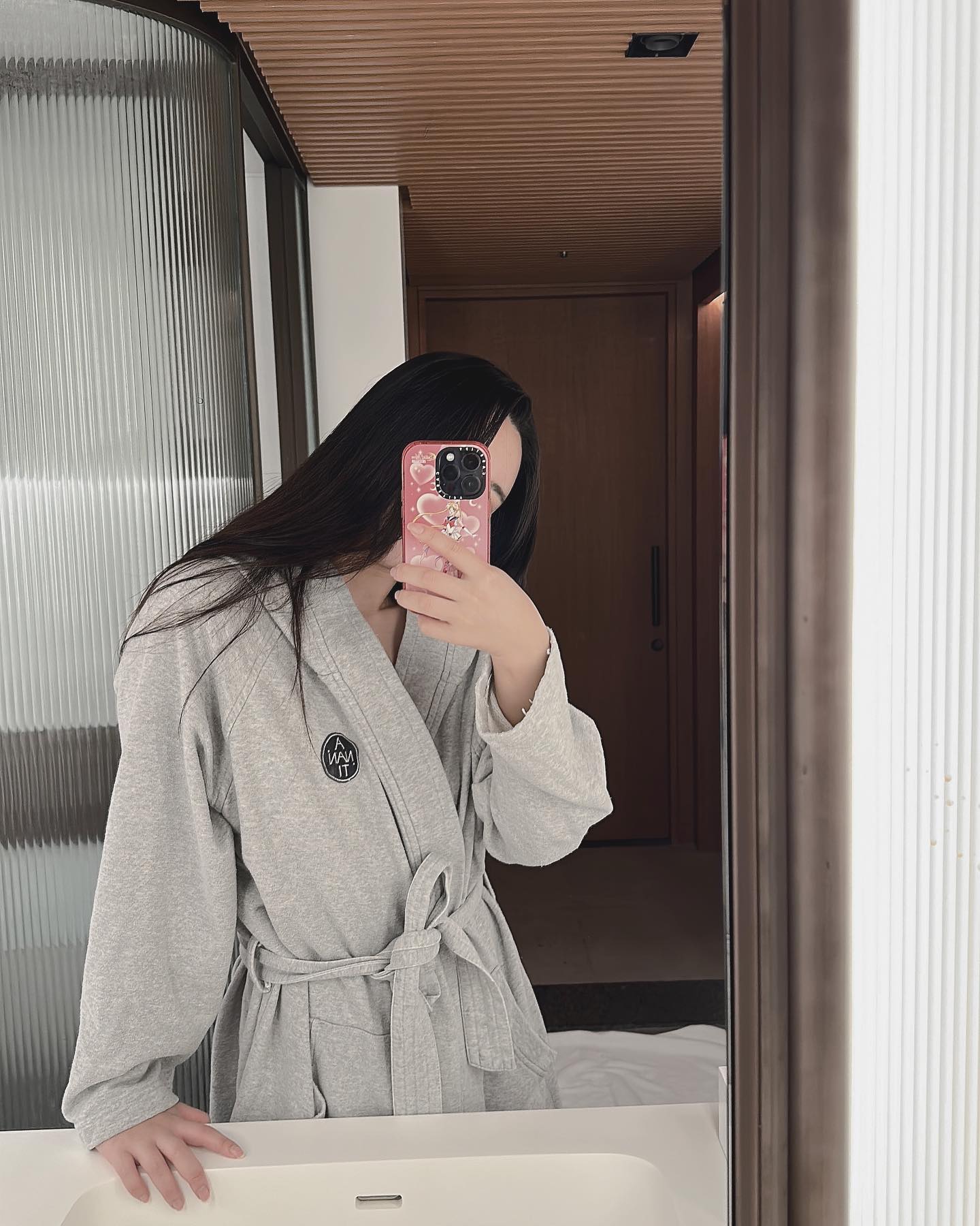 아난티 실은 거의 처음 생길때부터 알고 엄청엄청 가고싶어했다가 요번에 갈만한일이 생겨서 바로 💸갔다온 #아난티앳강남 역시나 너무 좋았다💕

근데 한편으론 나한텐 안좋은 기억의 장소이기도 해서, 사진을 보다가도 기분이 왔다갔다한당…안좋은 기억은 정말 제발 지워버리고싶다.
괜히 행복한 기분, 기억까지 망치는 존재가 너무 싫다🥺
