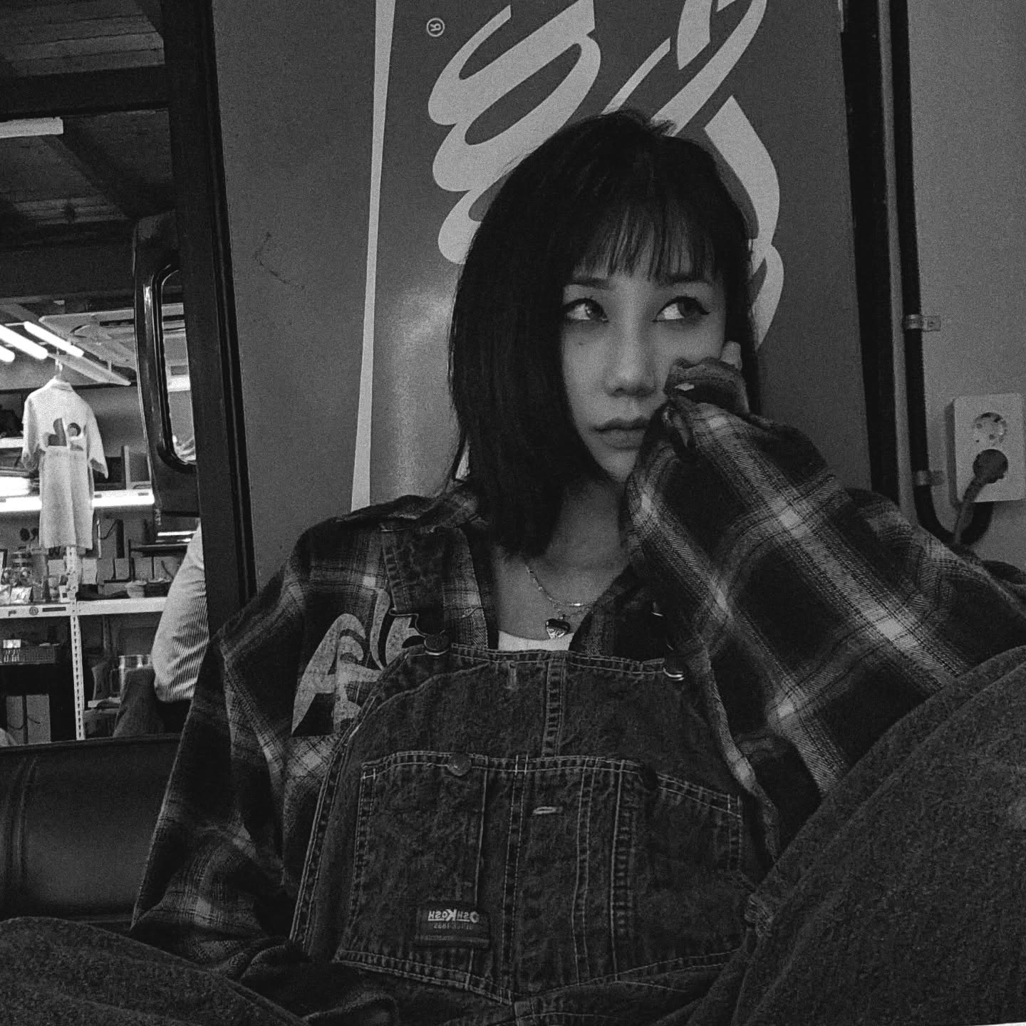 Everything is boring_
Except you♥︎

.
.
.
.
.
.
#을지로핫플 #힙지로 #을지로골뱅이 #을지로3가
#itoftheday#bestofstreetwear
#부산#서면#대구#해운대#스타일#패션#데일리#데일리룩#daily#dailylook#오오티디#ootd#일상스타그램#셀스타그램#일상#셀피#패션스타그램#일상코디#코디추천#데일리코디#소통