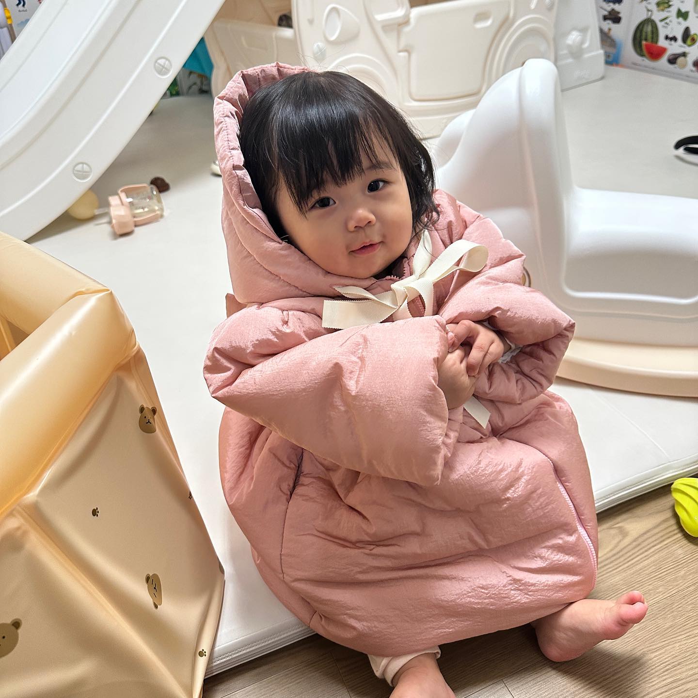 오늘 너~무 이쁜 로아🎀💘🌷💕
날마다 얼굴이 다름:)