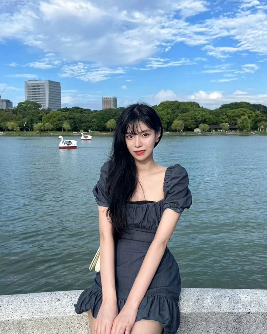 이제야 올리는
.
조신한 척하는 사진
찰칵찰칵✨️
.
여행 즐거웠다
.
여행지 다들 너무 예뻤구

#일본 #후쿠오카 #fukuoka #유후인여행 #yufuin #후쿠오카맛집 #후쿠오카여행