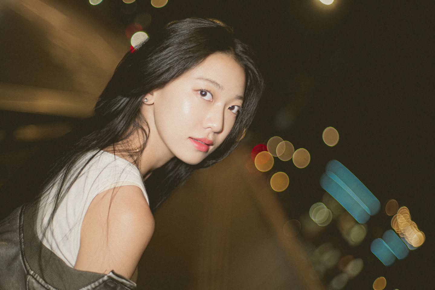 살면서 오른쪽 얼굴 사진은 처음 찍은거 같은데에🤔
