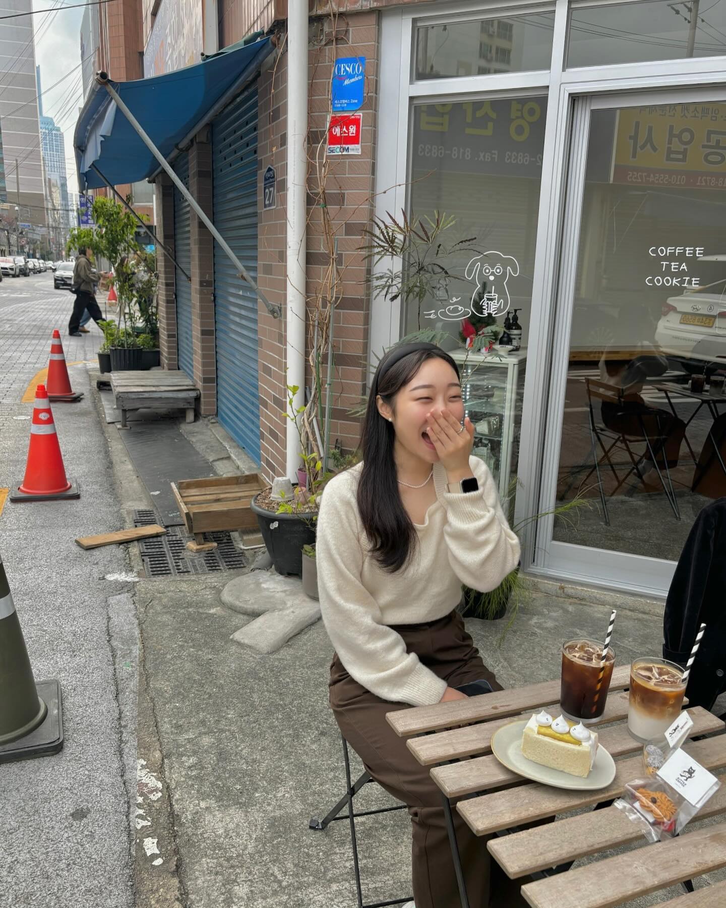 앙버터토스트 먹으러 갔다가 까먹고 고구마산도 시키고 해맑기,, 헷 🤎
