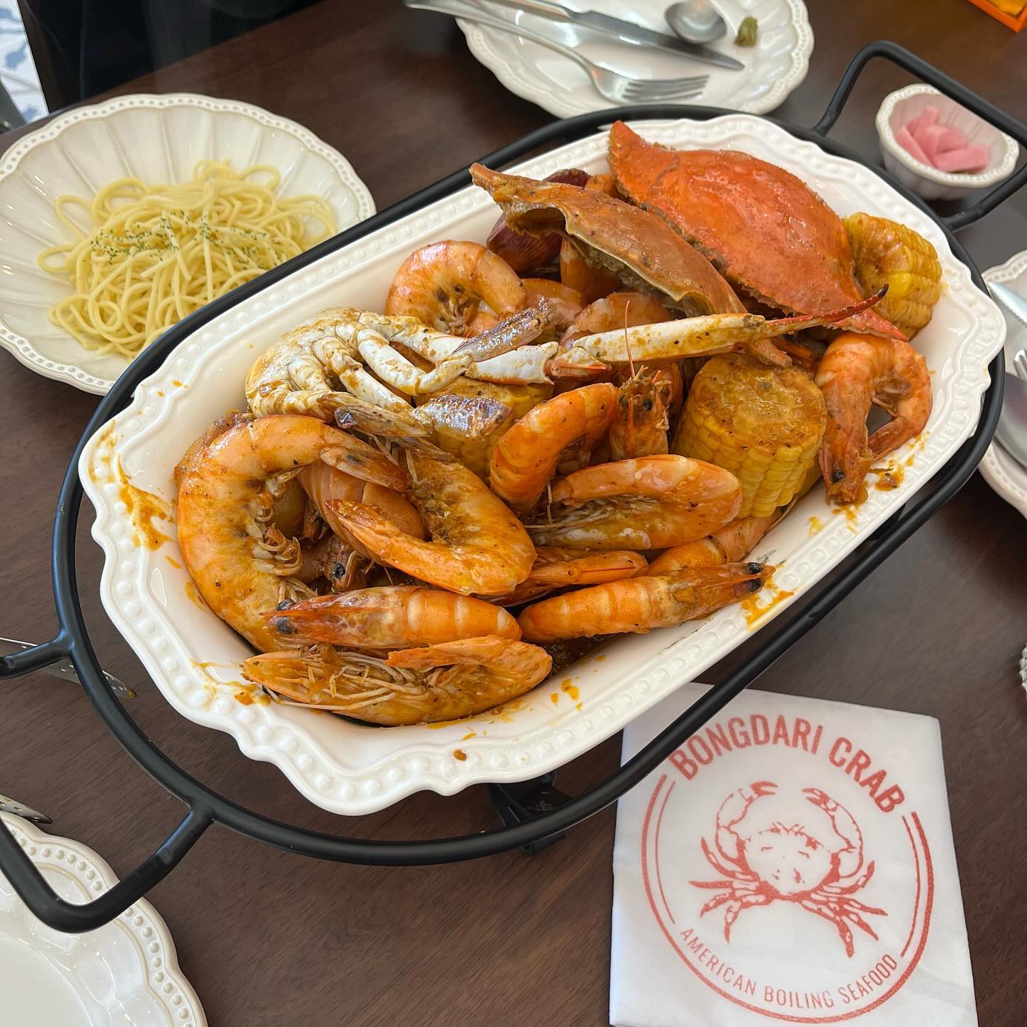 꽃게콤보 3인분 먹었는데 
진짜 배부르고 맛있게 먹었다아👍🏻❤️

귀리밥까지 비벼서 다 긁어먹음ㅋㅋㅋㅋㅋ 

#봉다리크랩 #반석동맛집 #지족동맛집 
bongdaricrab
