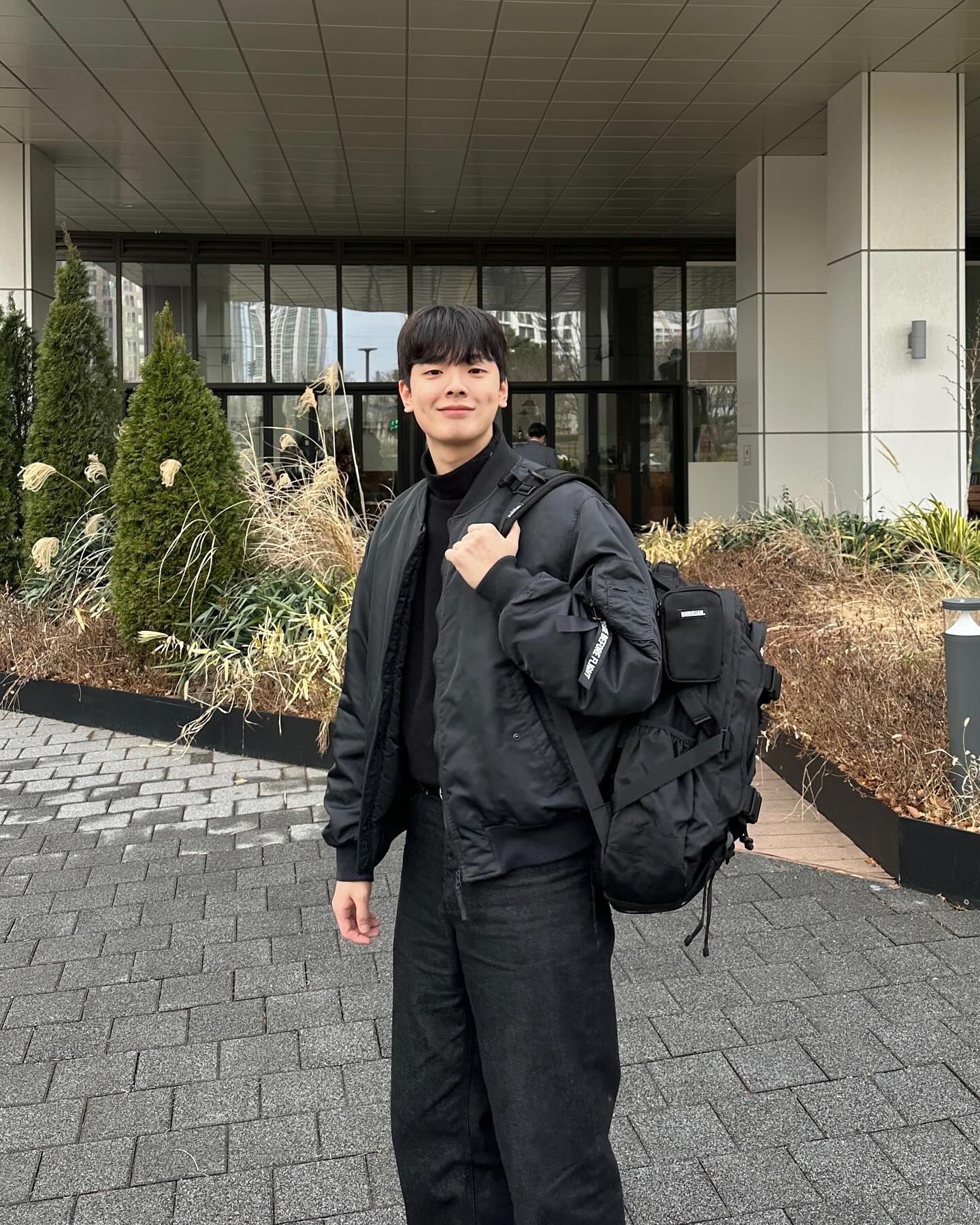 날씨가 좋구만~~

🎒 : bubilian 

#버빌리안 #bubilian #디럭스백팩