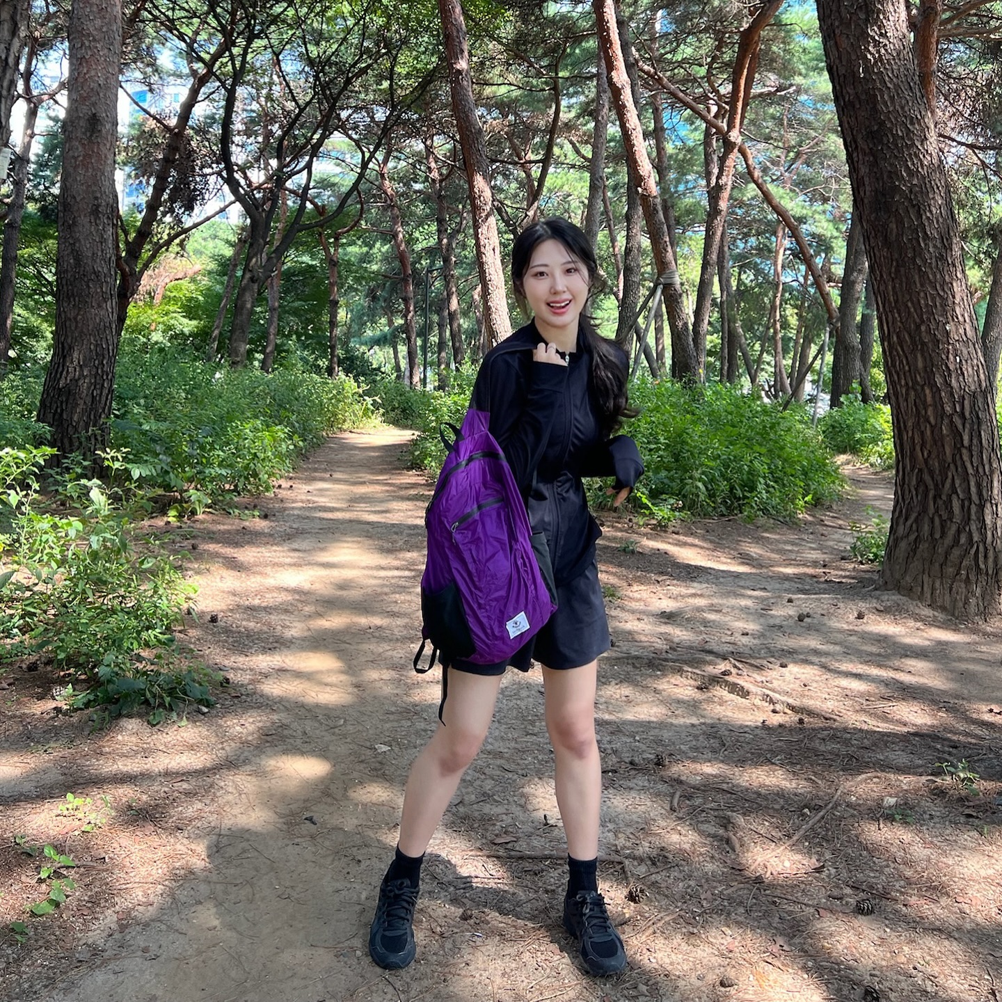 #협찬 

이제 날씨도 좋아져서 가볍게 산책 다녀오기요🌳
4몬스터 24L 초경량 백팩 메고 어디든지 다녀도 괜춘해여!! 몸에 지니고 있다가 패션아이템으로도 아주 좋아용ෆ 
가벼운 등산용백팩, 간편한 접이식백팩 필요하면 요고 추천입니당❕

#4몬스터 #4monster #4monsterkorea #폴딩백팩 #접이식백팩 #등산용백팩 #쇼핑백팩