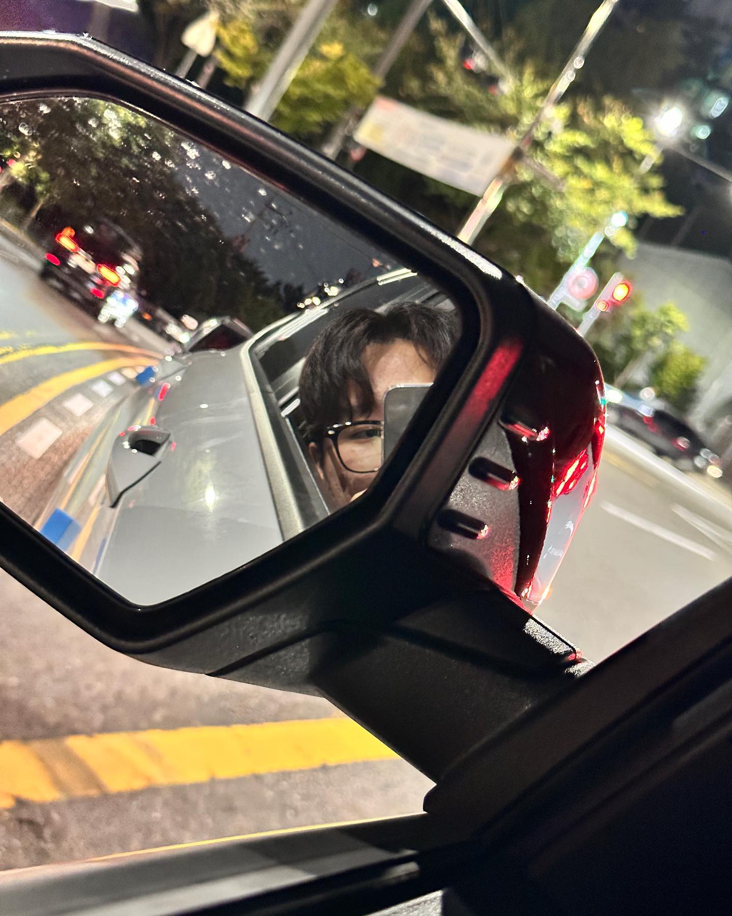 빼꼼